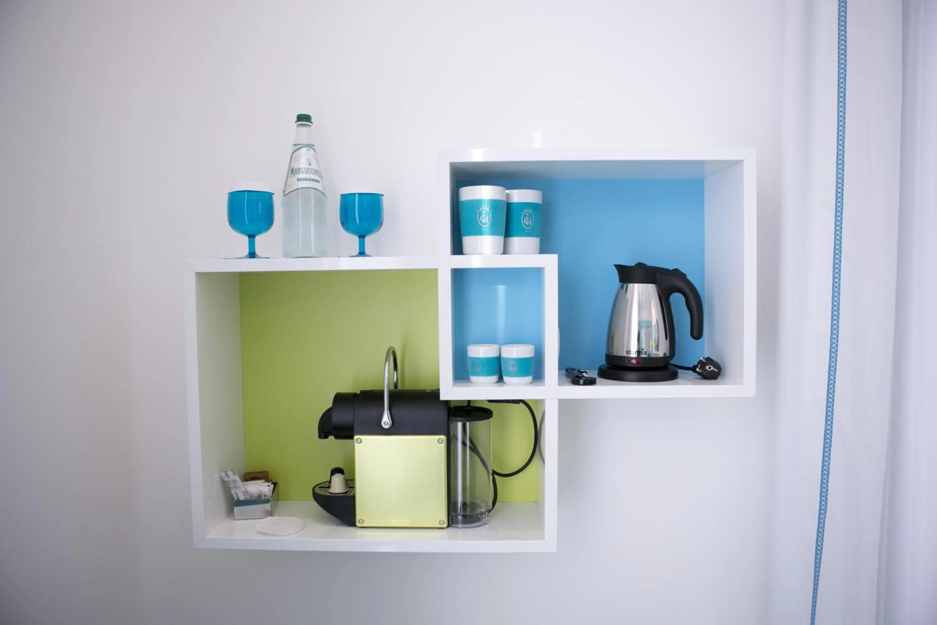 Coffee/tea facilities in Piccolo Grand Hotel