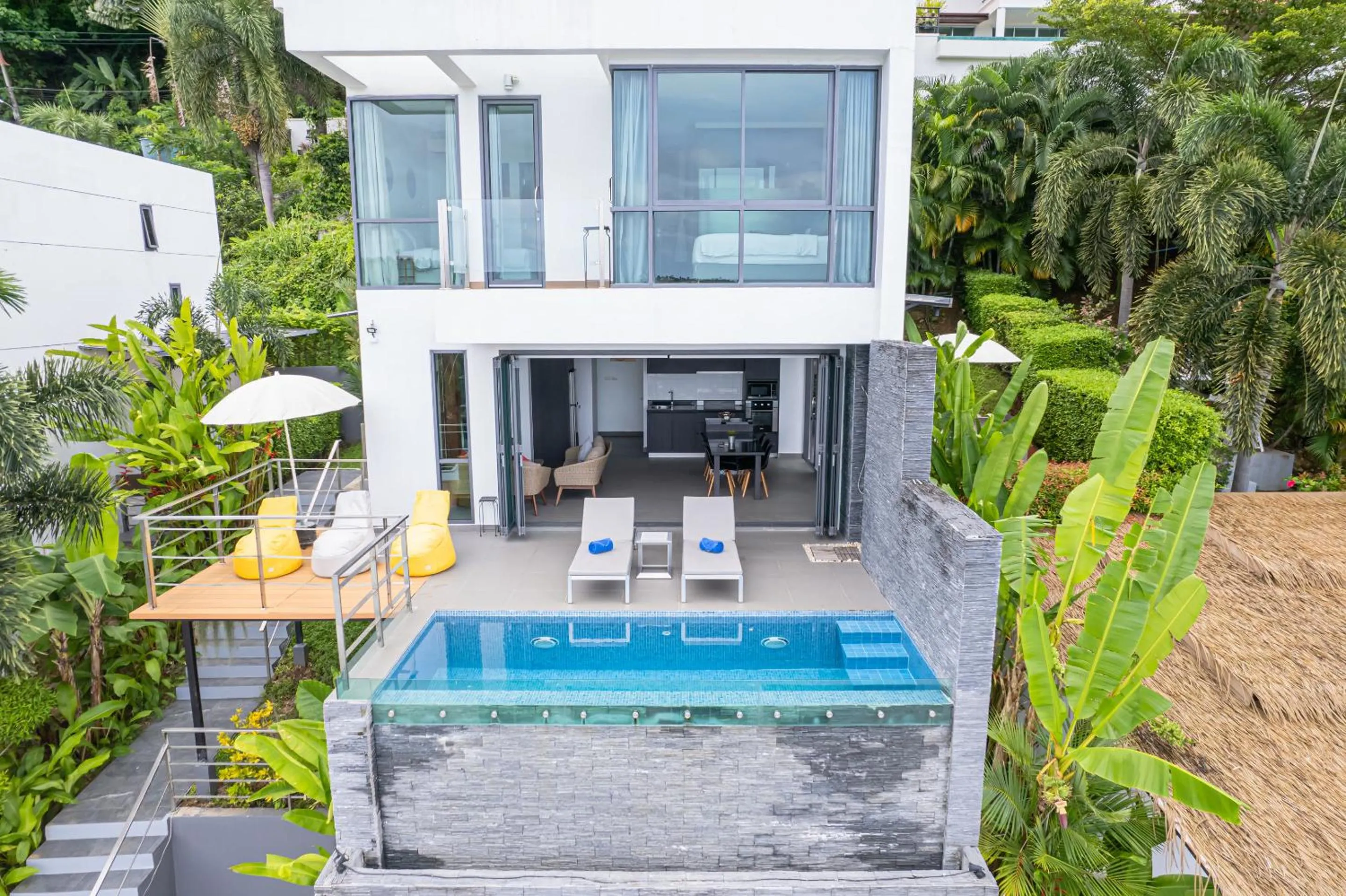 Property building in Baan Saint-Tropez Seaview Villas Kata Beach