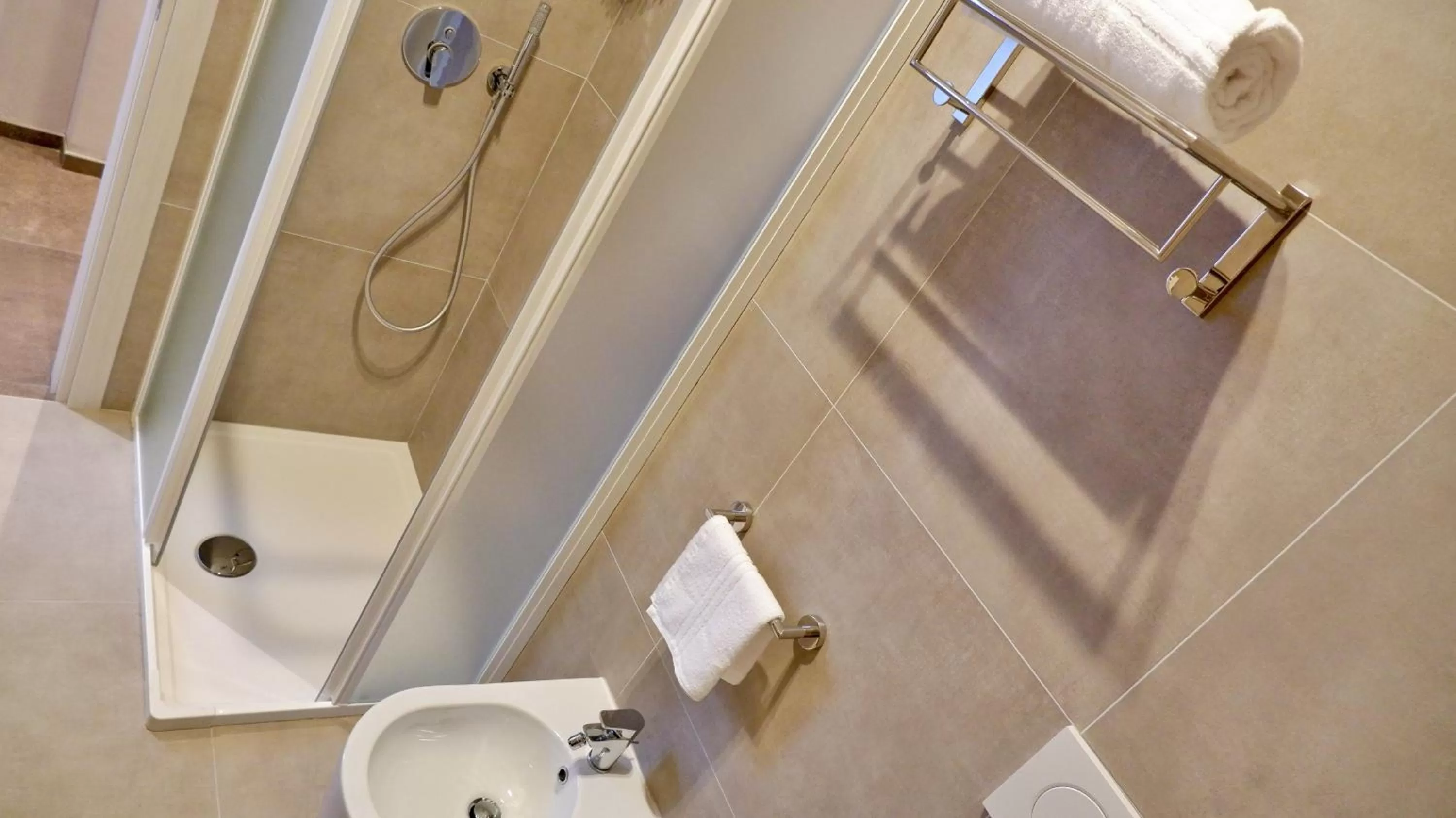 Bathroom in Pianomare Riviera Apartments and Rooms