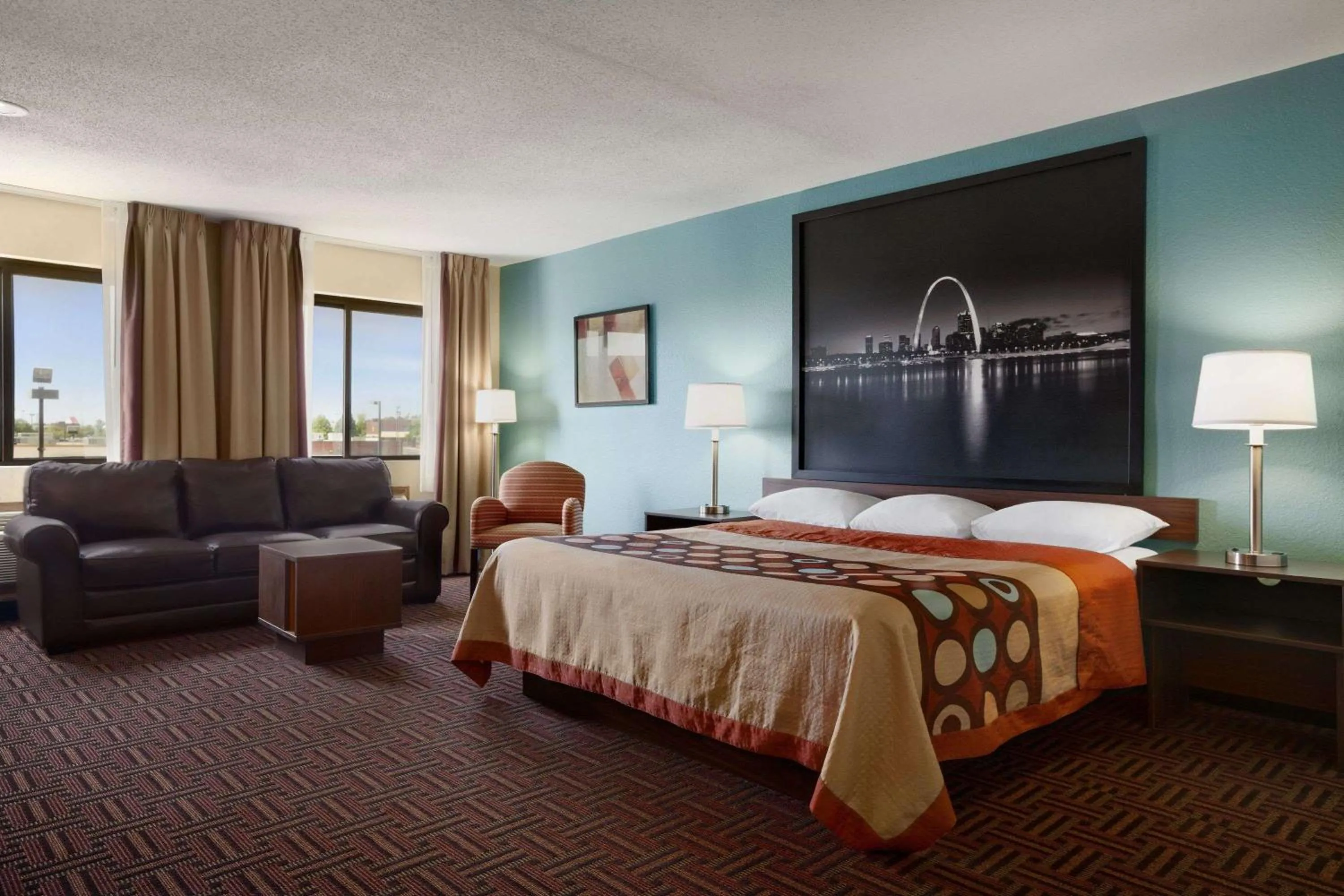 Photo of the whole room, Bed in Super 8 by Wyndham Fairview Heights-St. Louis