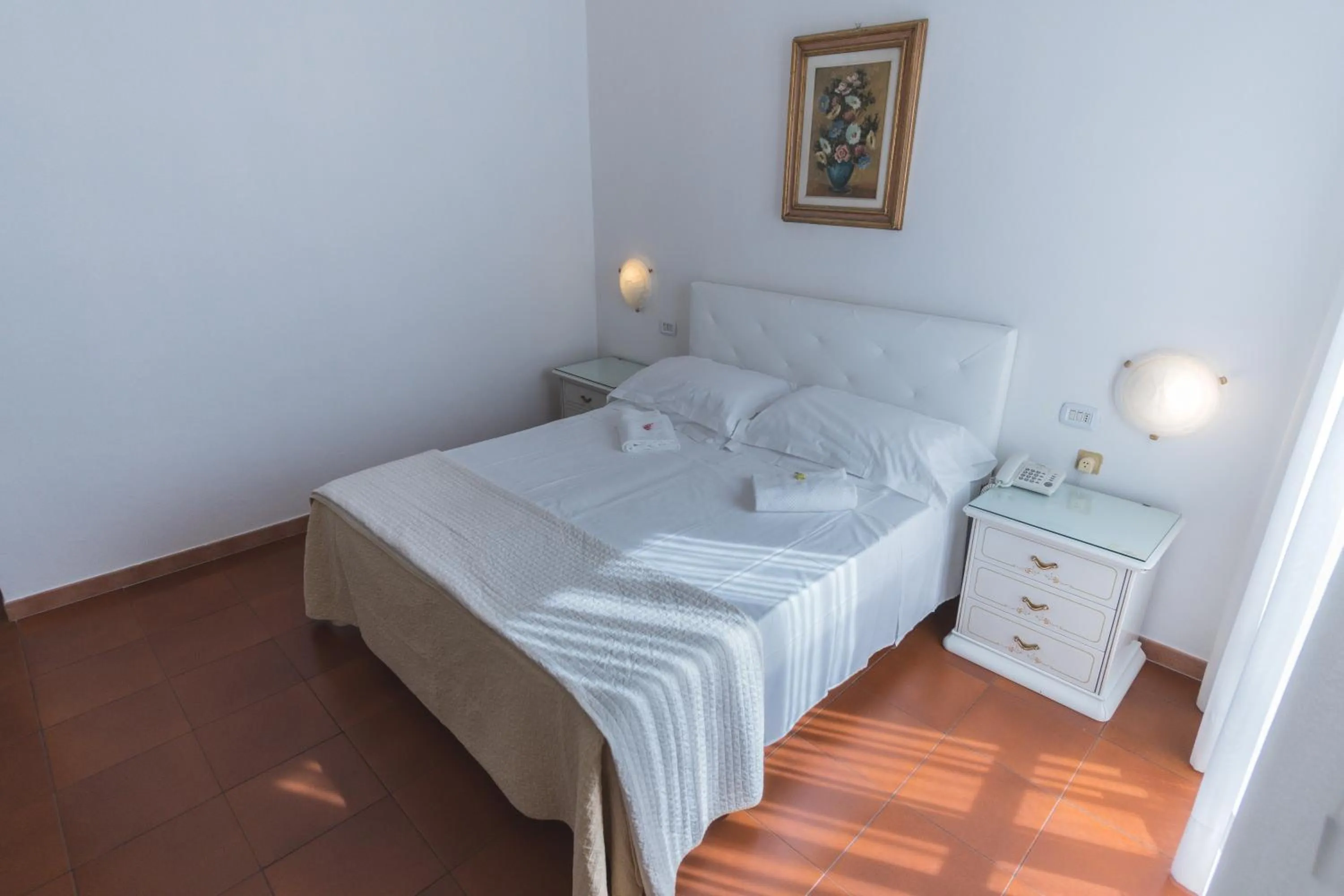 Bed in Hotel Victoria