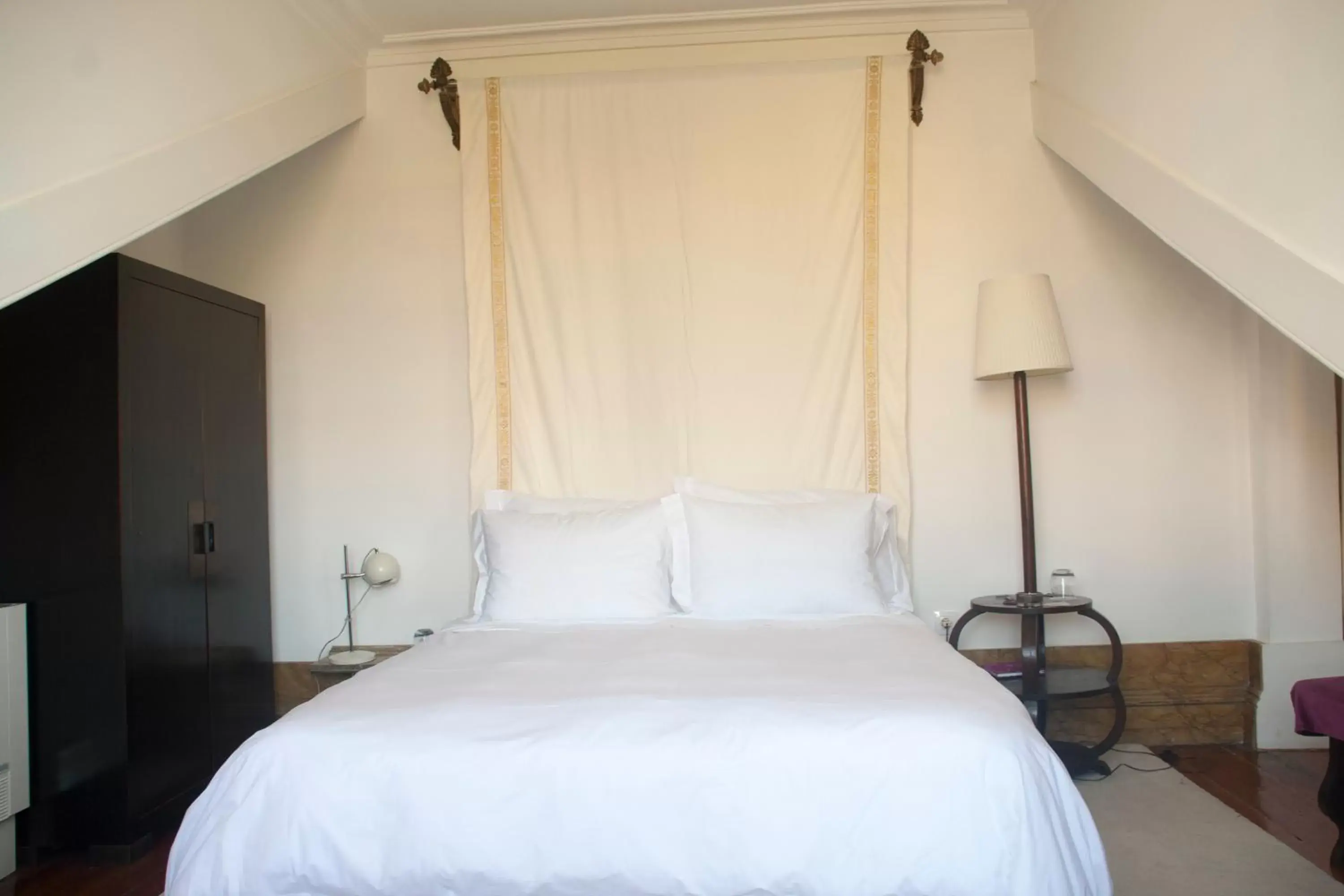 Double Room with Balcony in Oporto Loft Double Room with Balcony in Oporto Loft