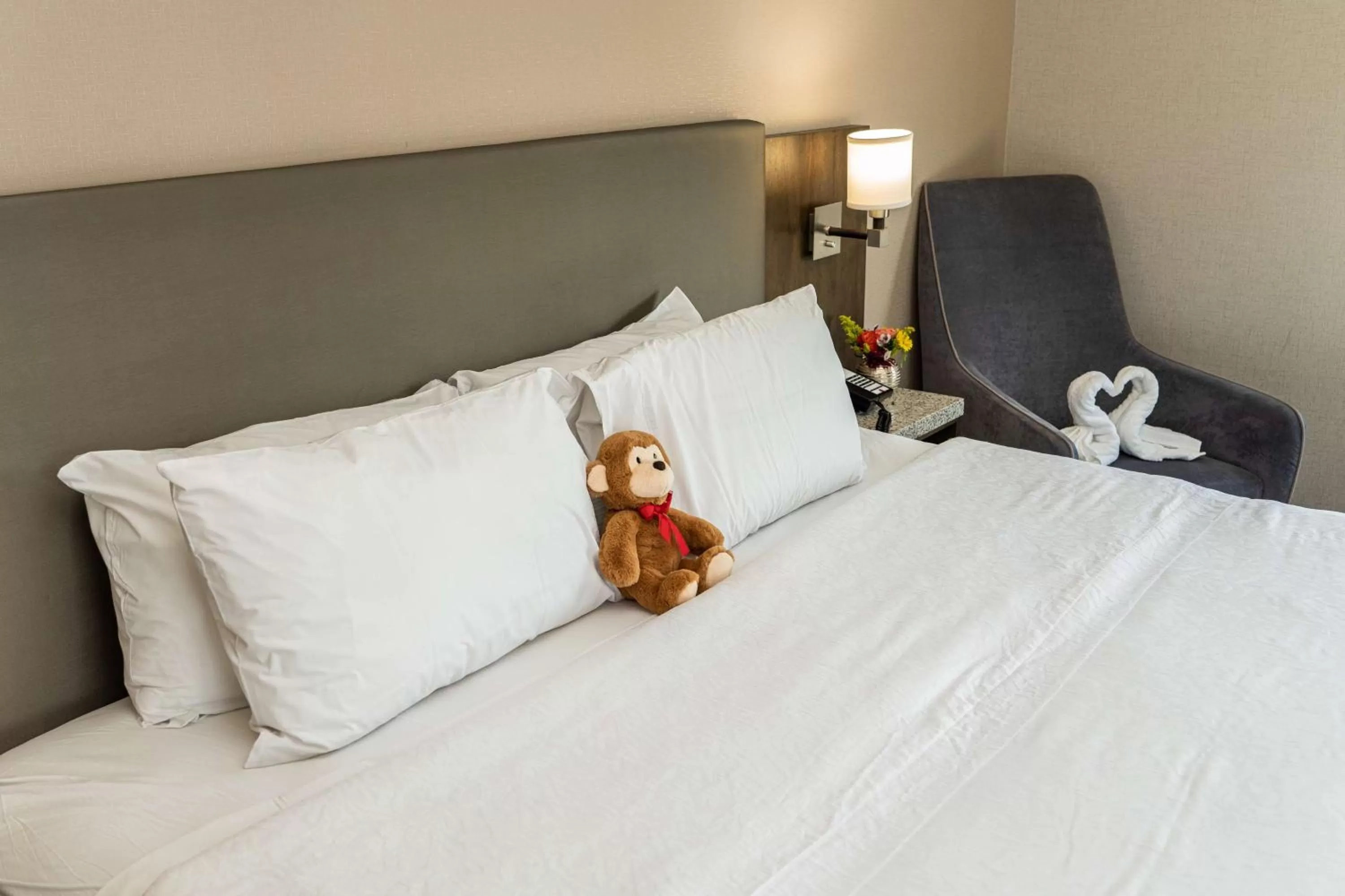 Bed in Hampton Inn San Francisco Downtown/Convention Center