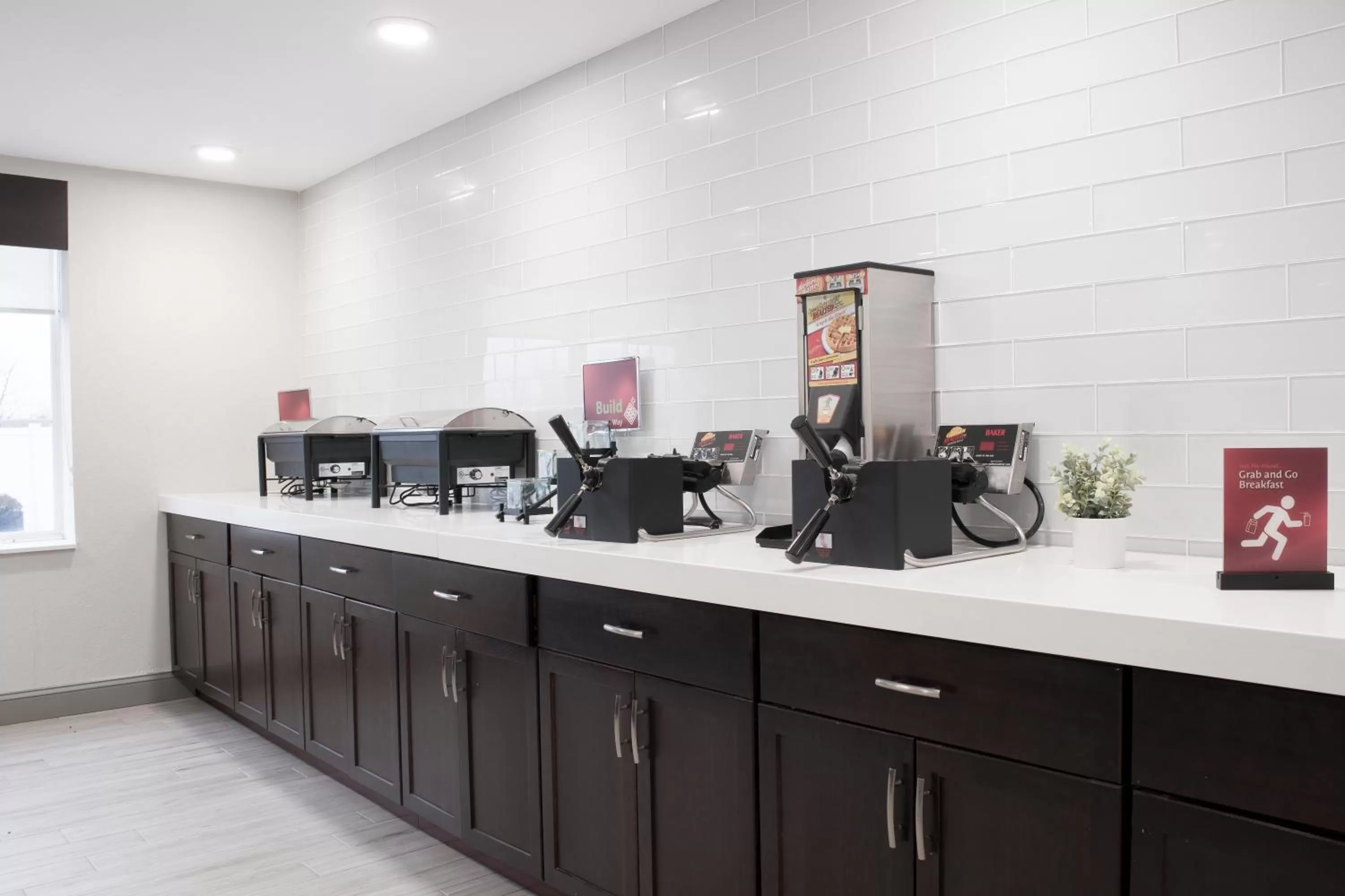 Breakfast in Comfort Inn & Suites Pottstown Eastern Gateway