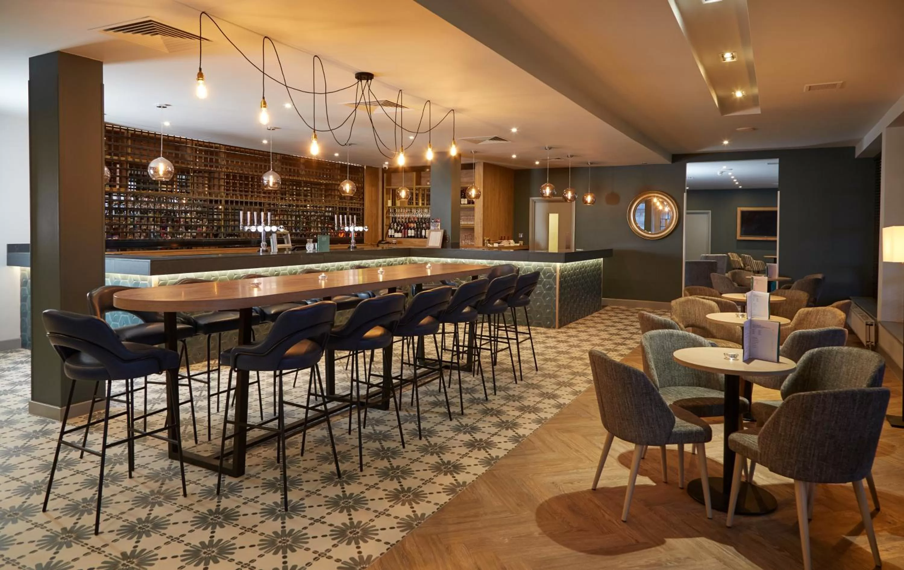 Lounge or bar in Wychwood Park Hotel and Golf Club