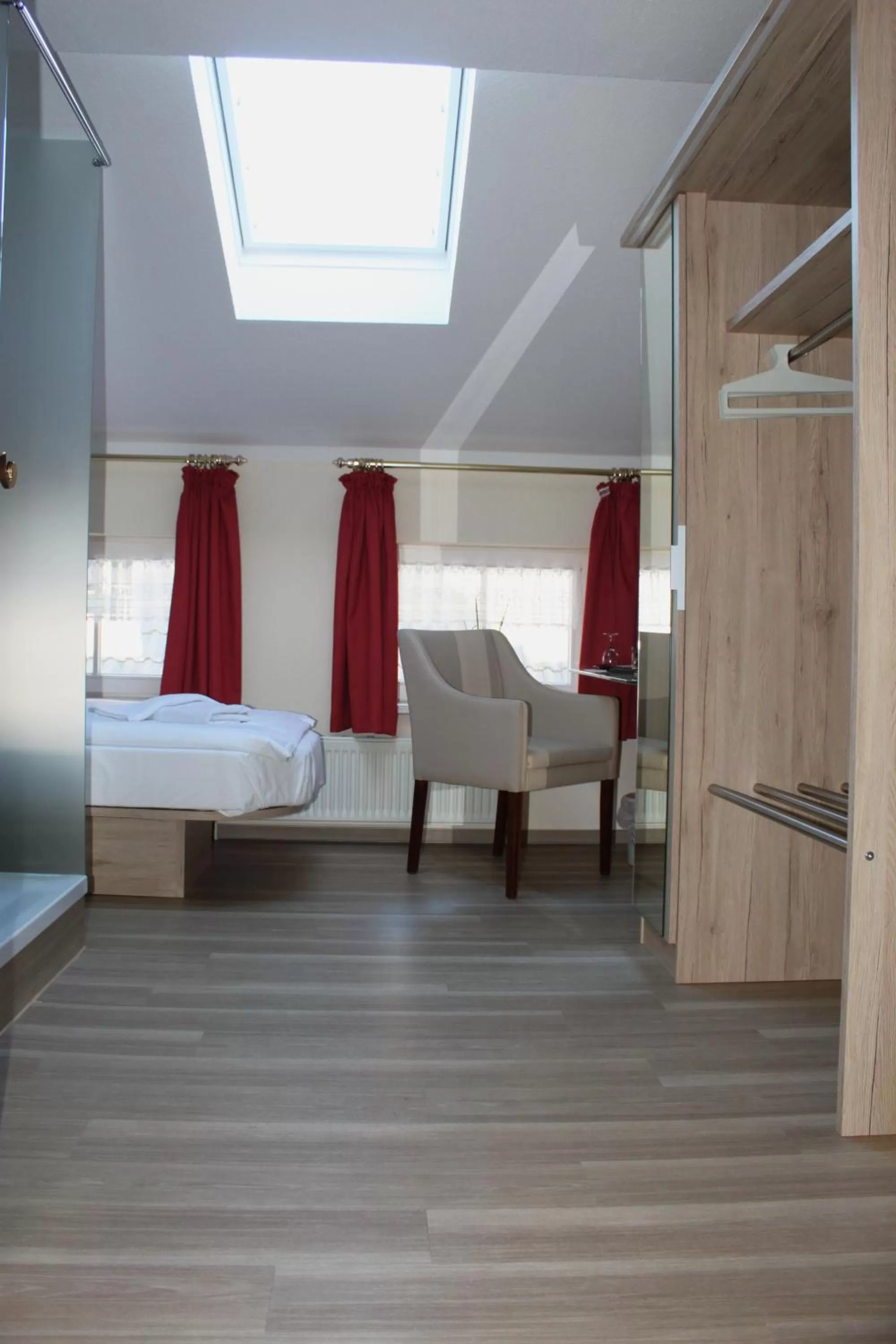 Photo of the whole room in Hotel Villa Elisabeth