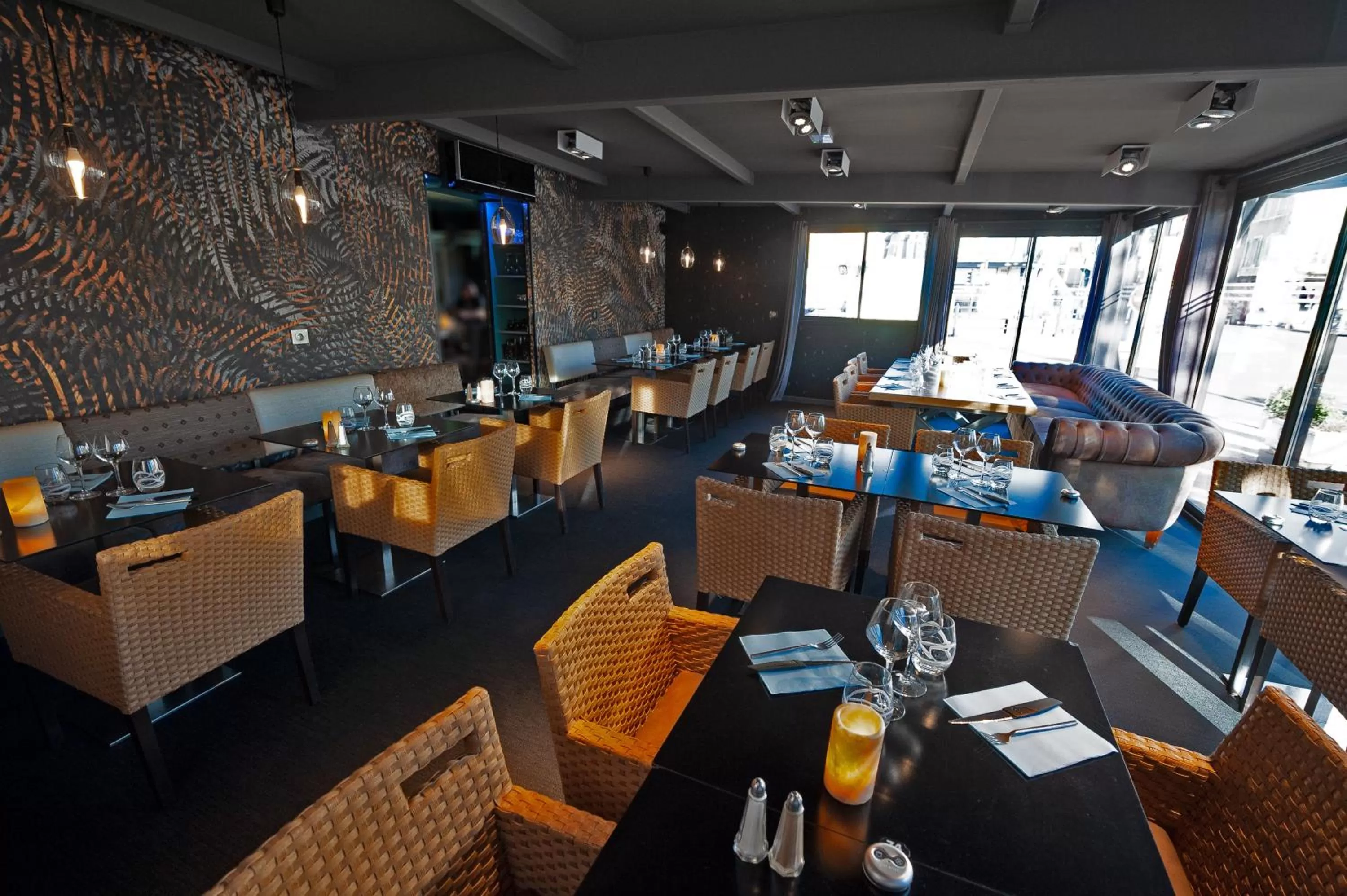 Restaurant/places to eat in Nota Bene