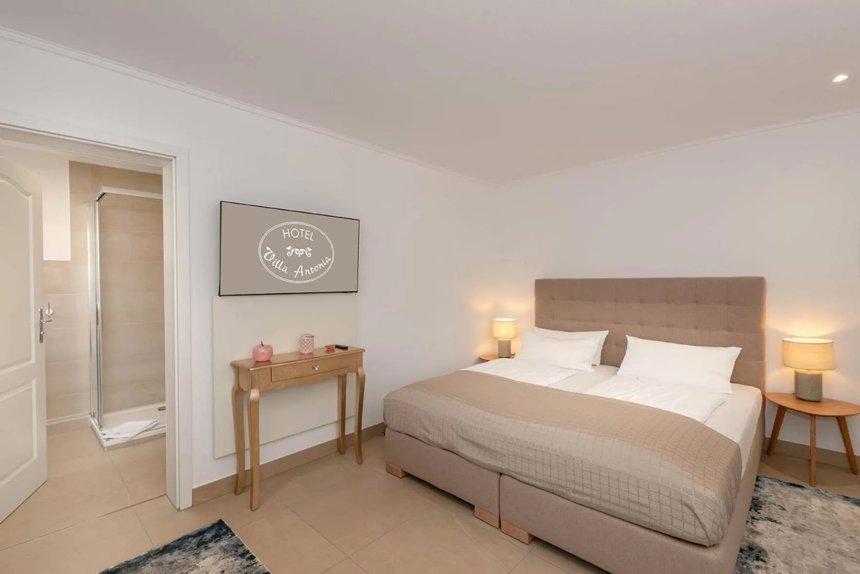 Bed in Villa Antonia