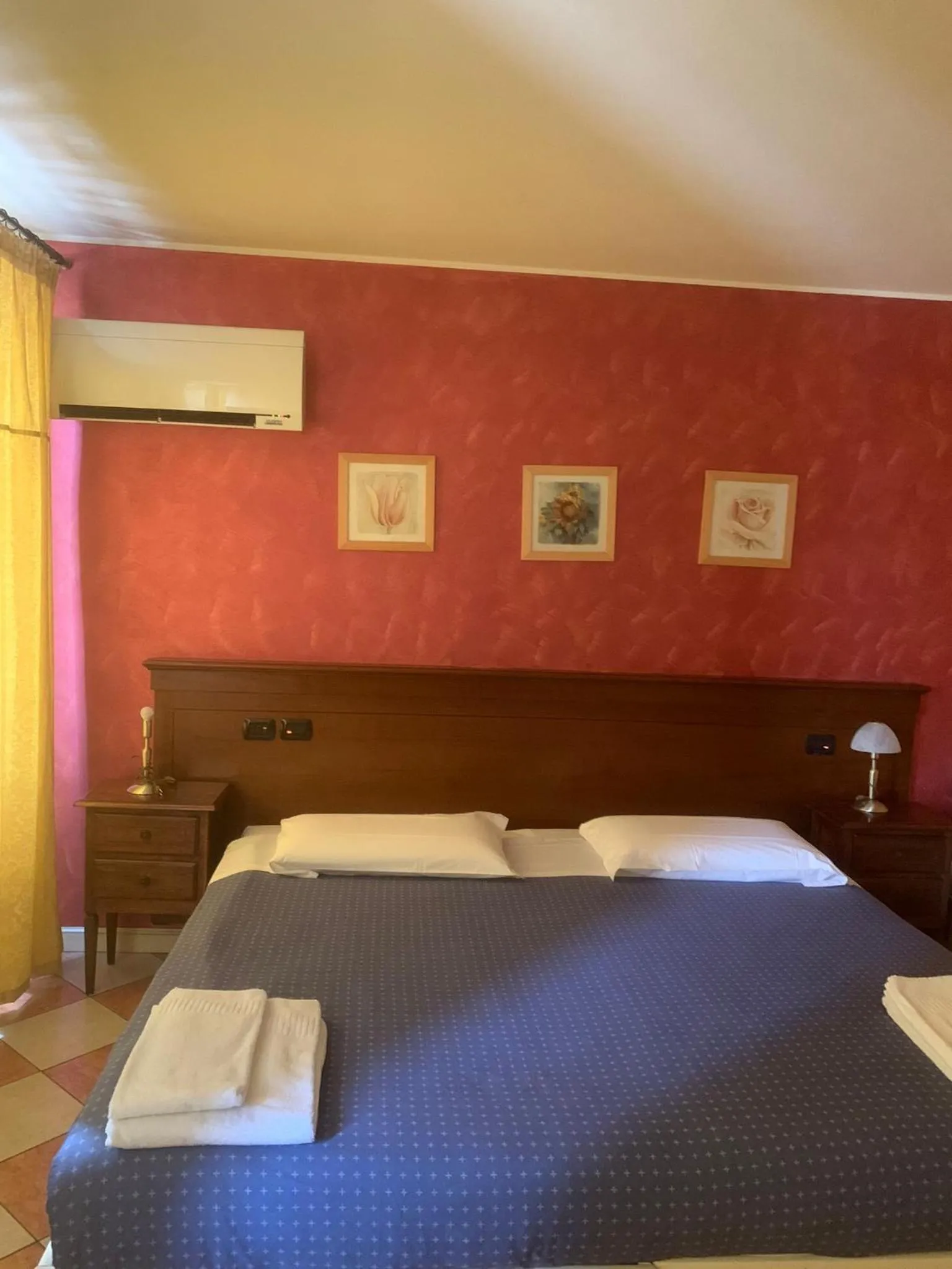 Bed in Hotel Due Colonne