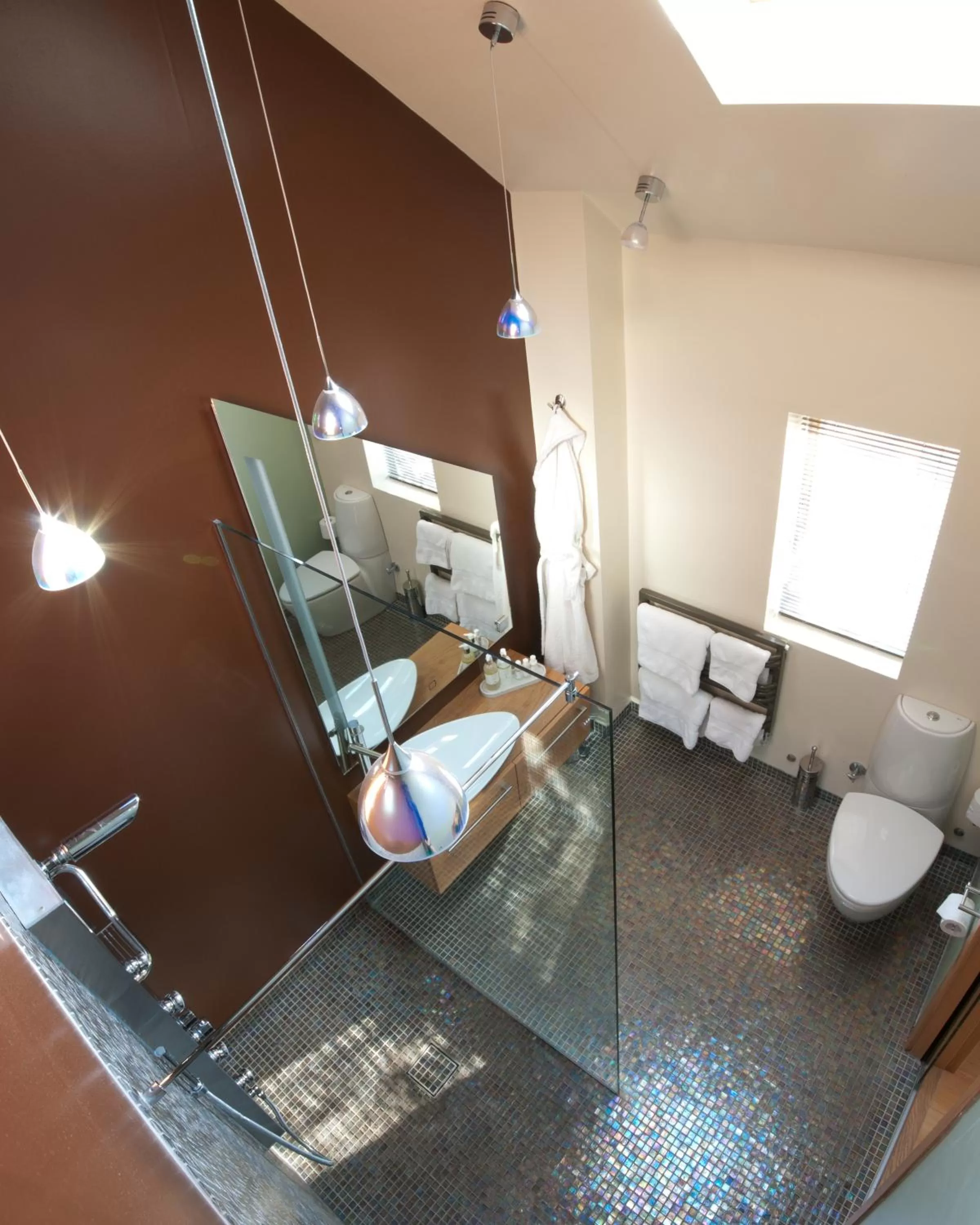 Shower in South Lodge