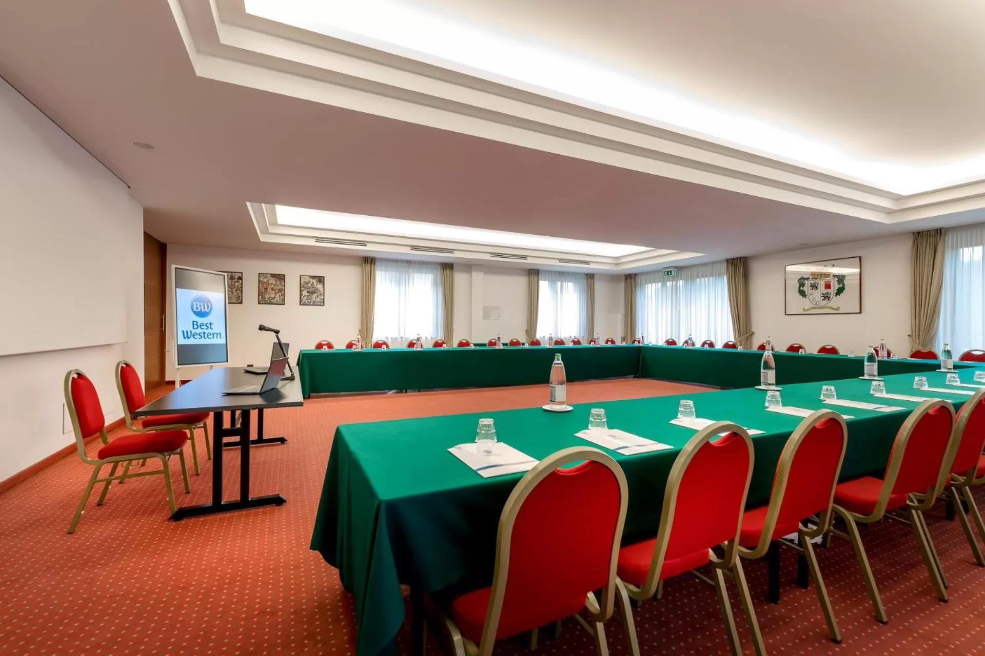 Business facilities in Best Western Cavalieri Della Corona