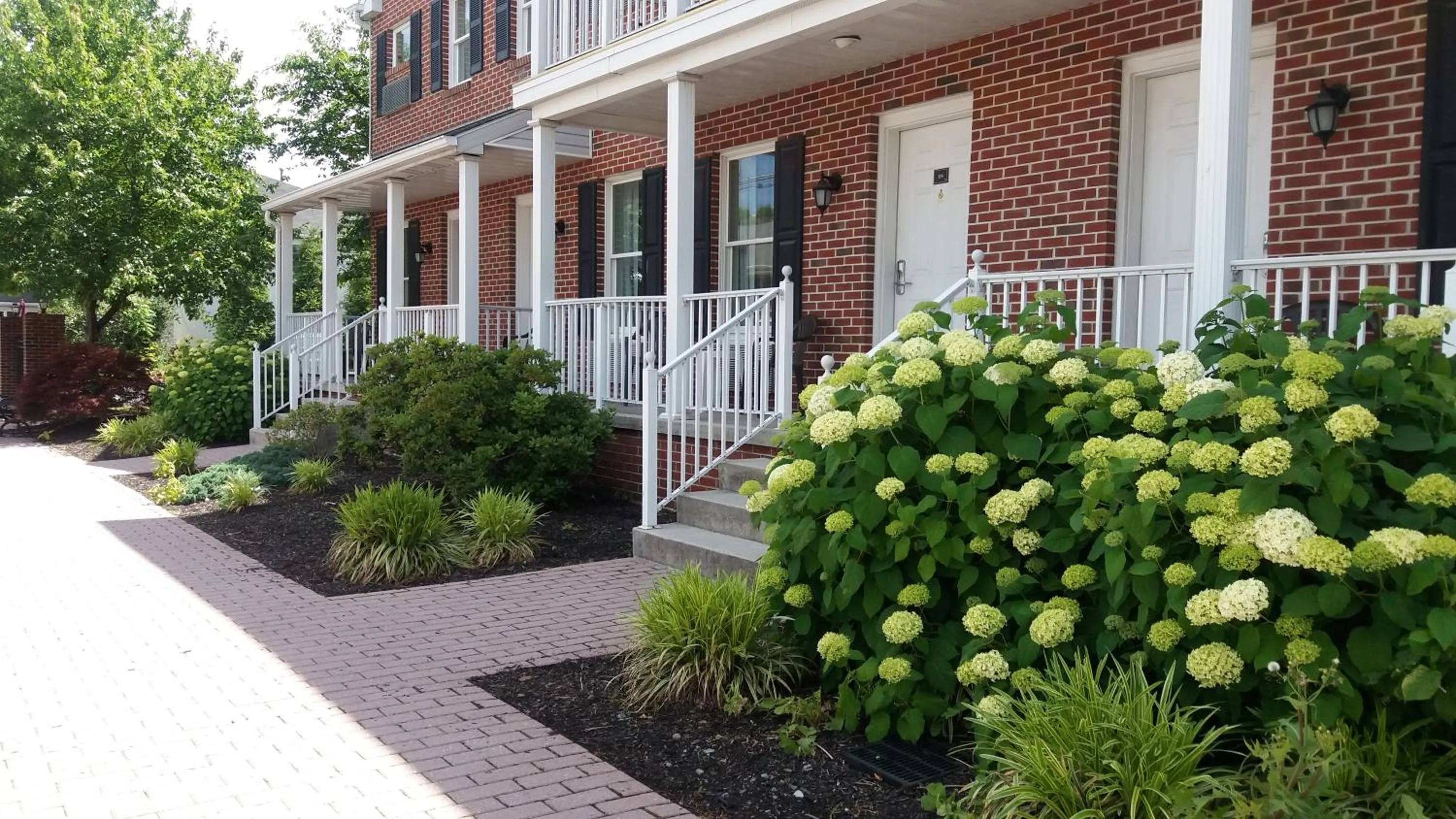 Street view in Inn at Cemetery Hill