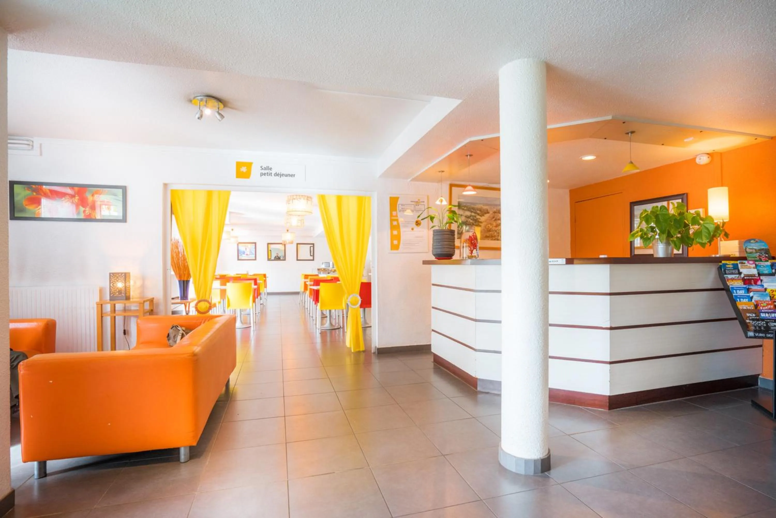 Lobby or reception in Premiere Classe Rungis - Orly