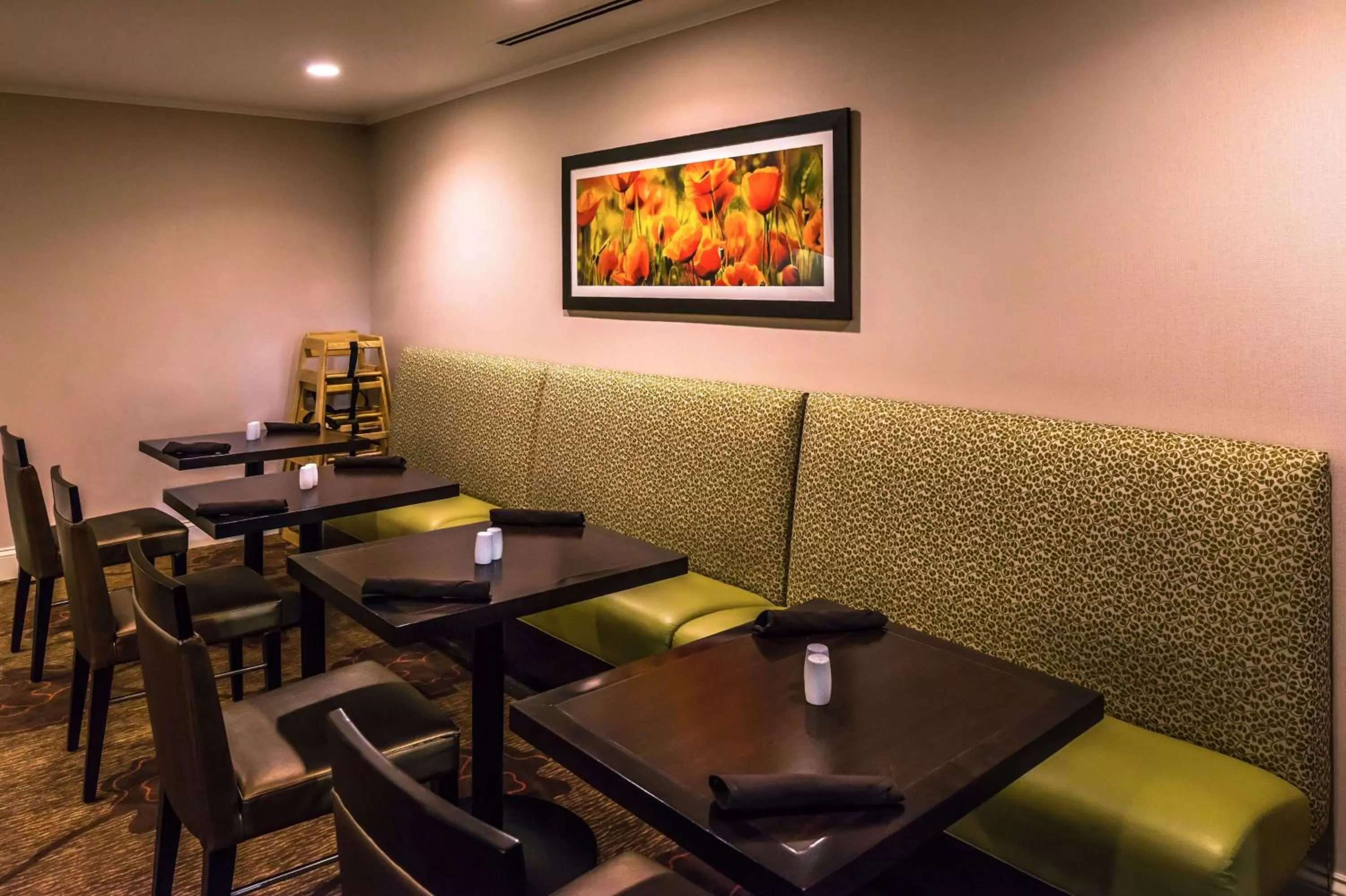 Restaurant/places to eat in Hilton Garden Inn Detroit Southfield