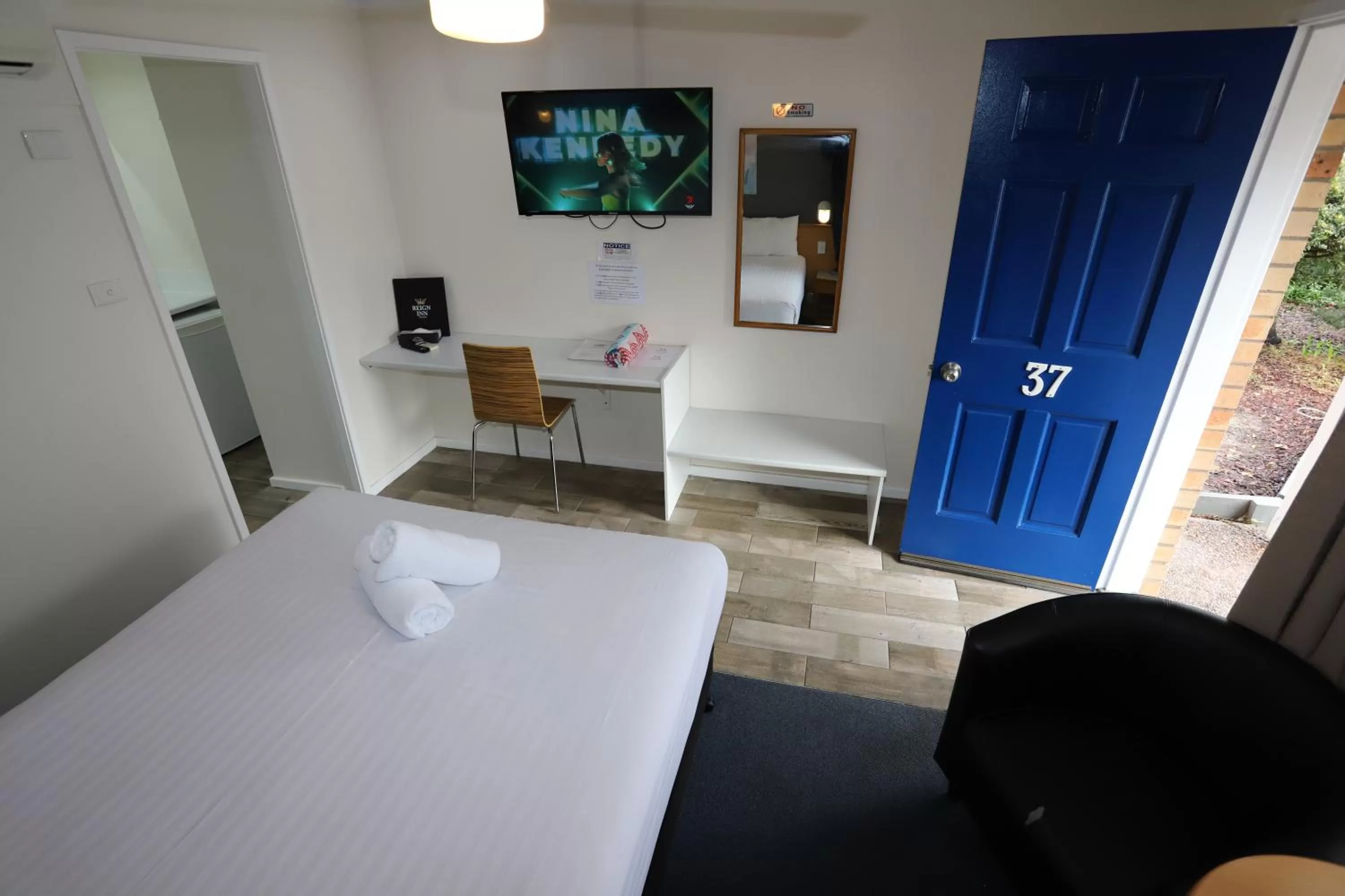 Bed in Reign Inn Newcastle