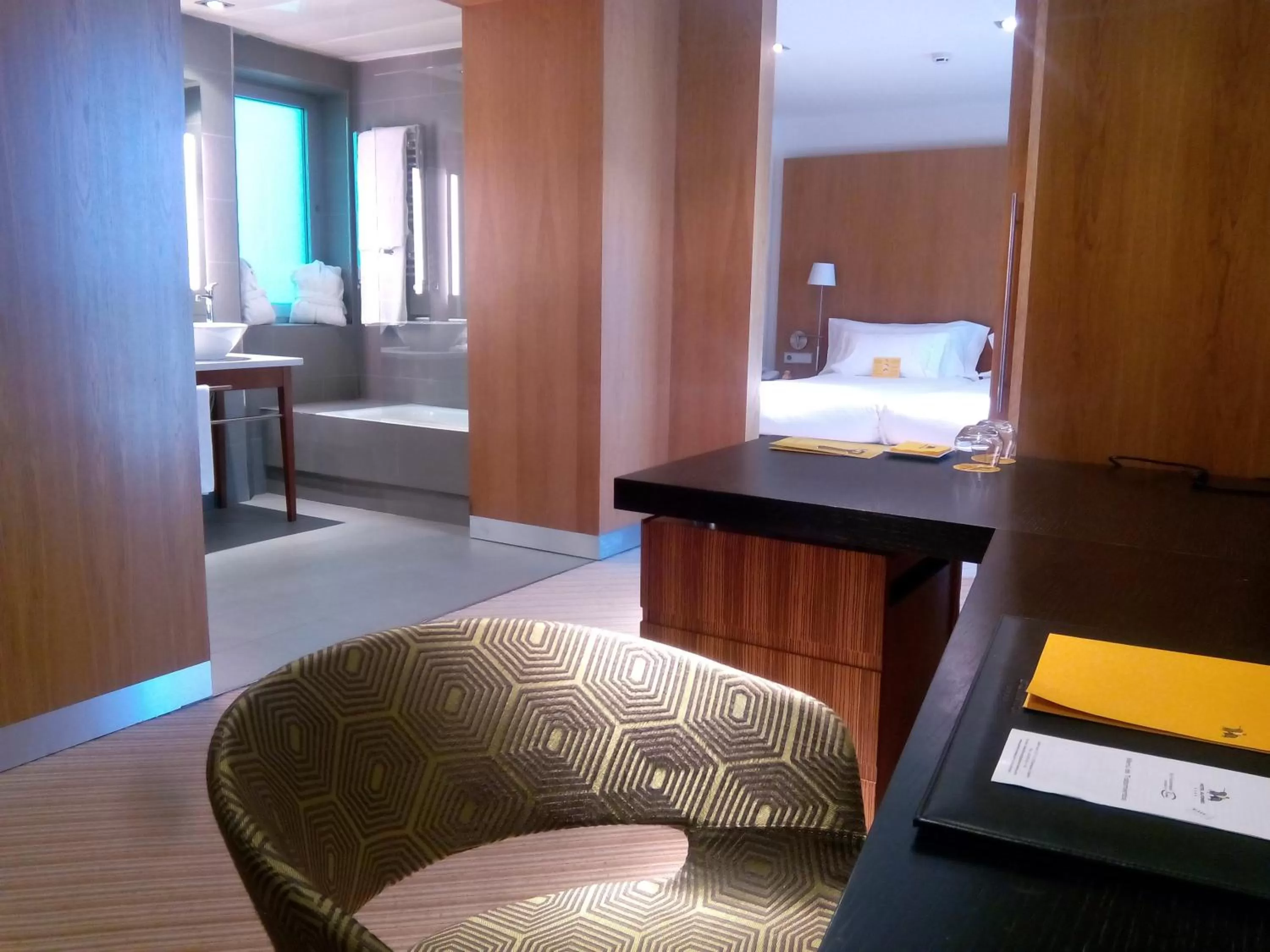 Photo of the whole room, Bed in Hotel Alfonso