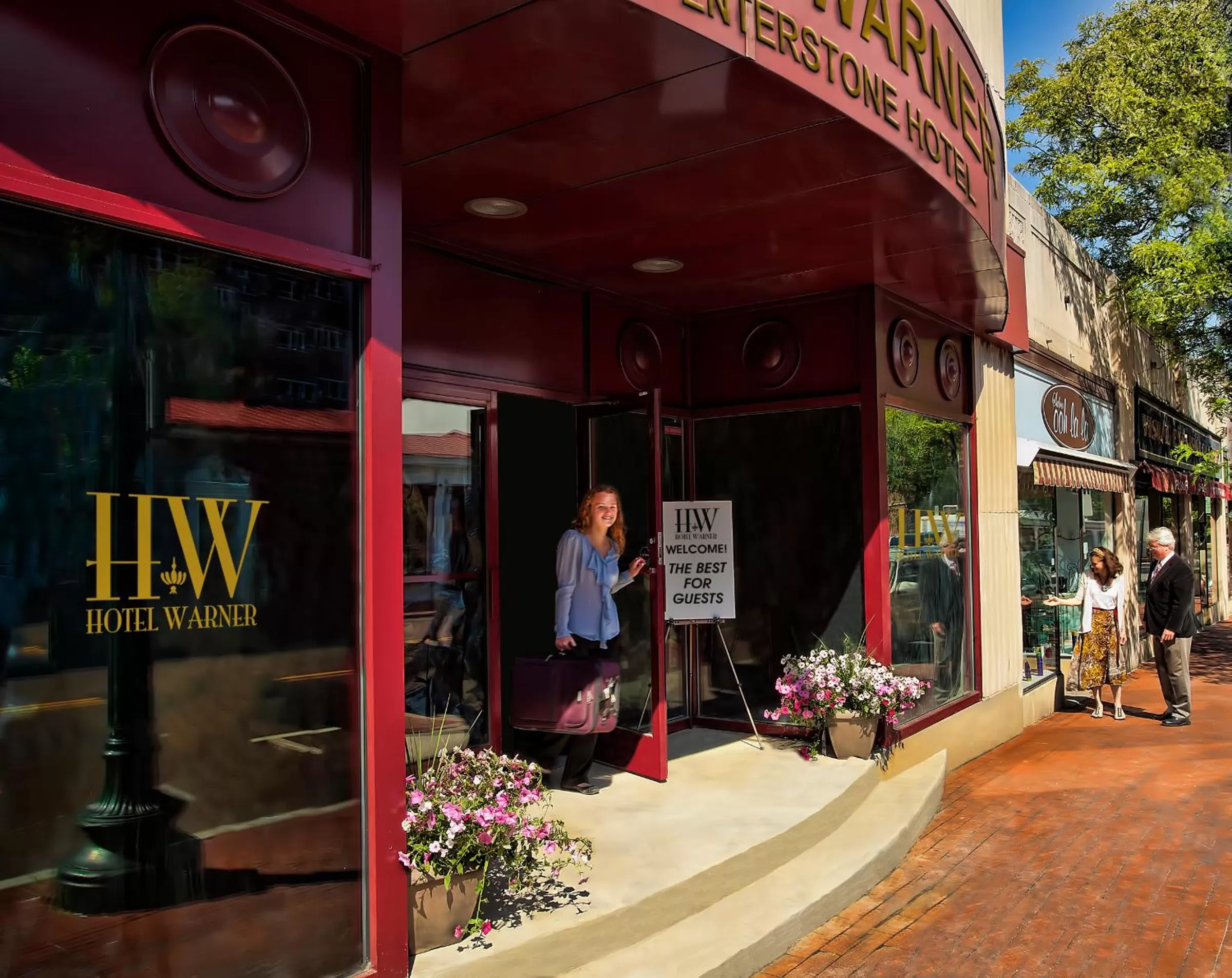 Facade/entrance in The Hotel Warner