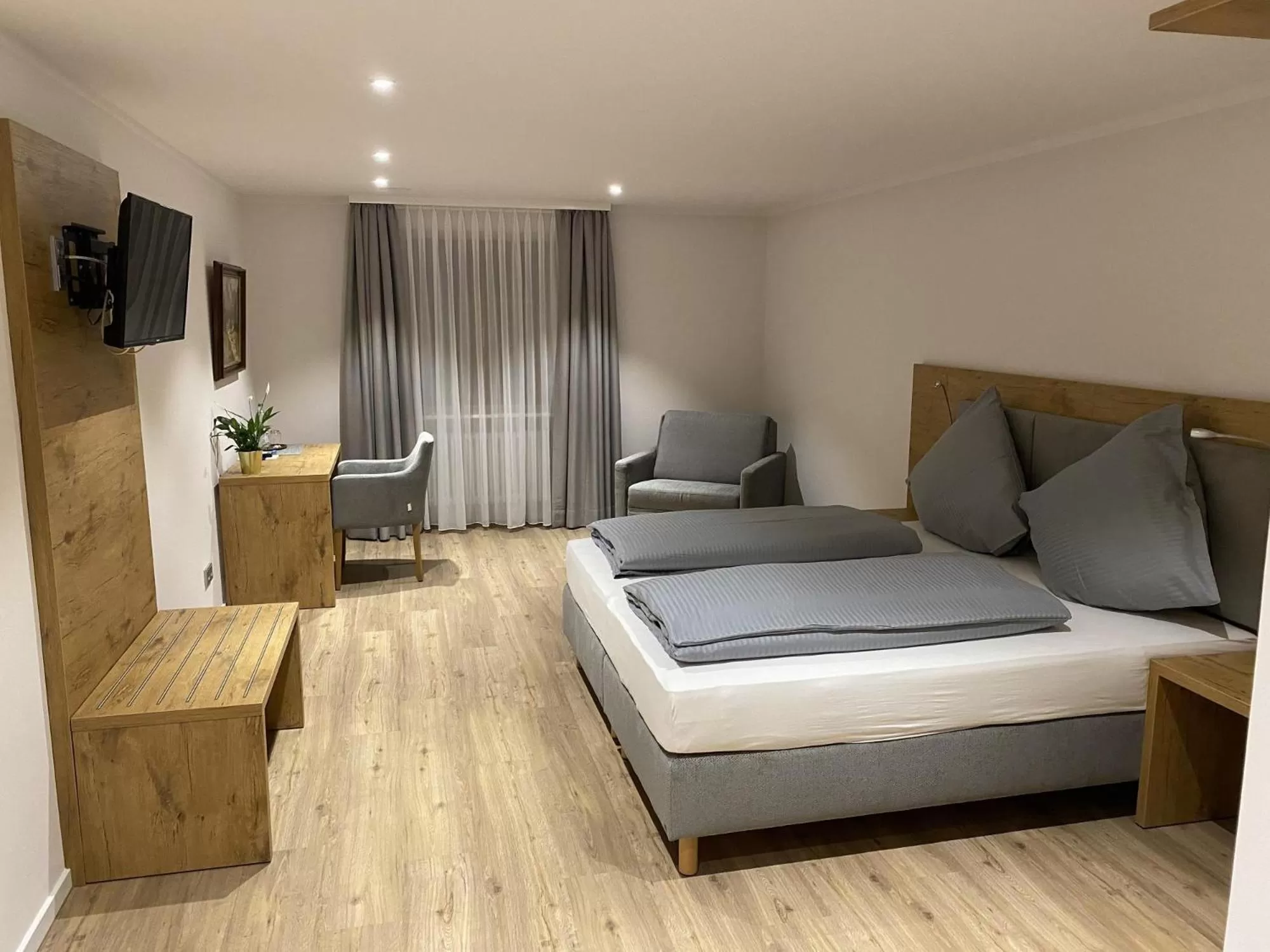 Photo of the whole room in Hotel Gasthof zur Post