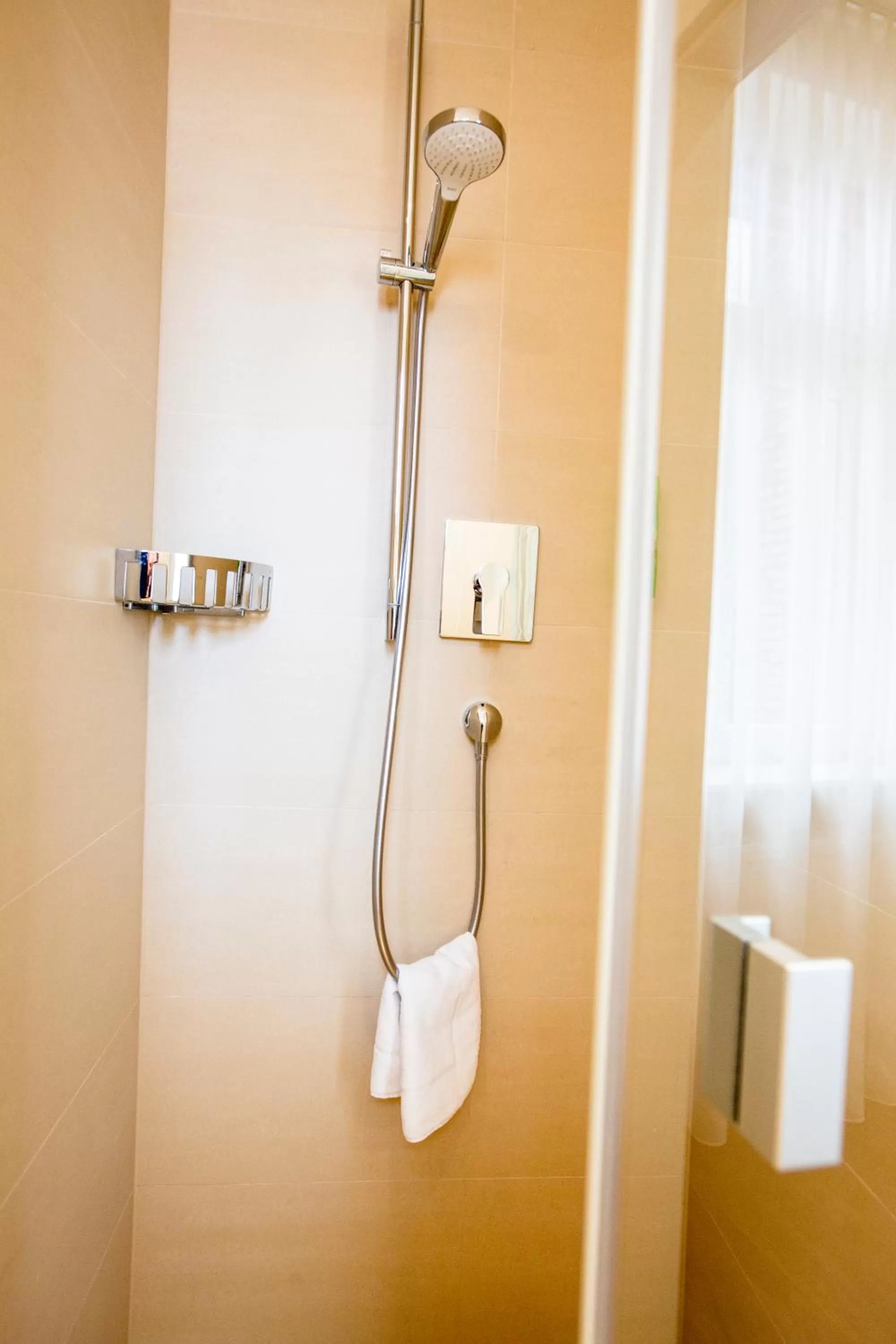 Bathroom in sevenDays Hotel Karlsruhe