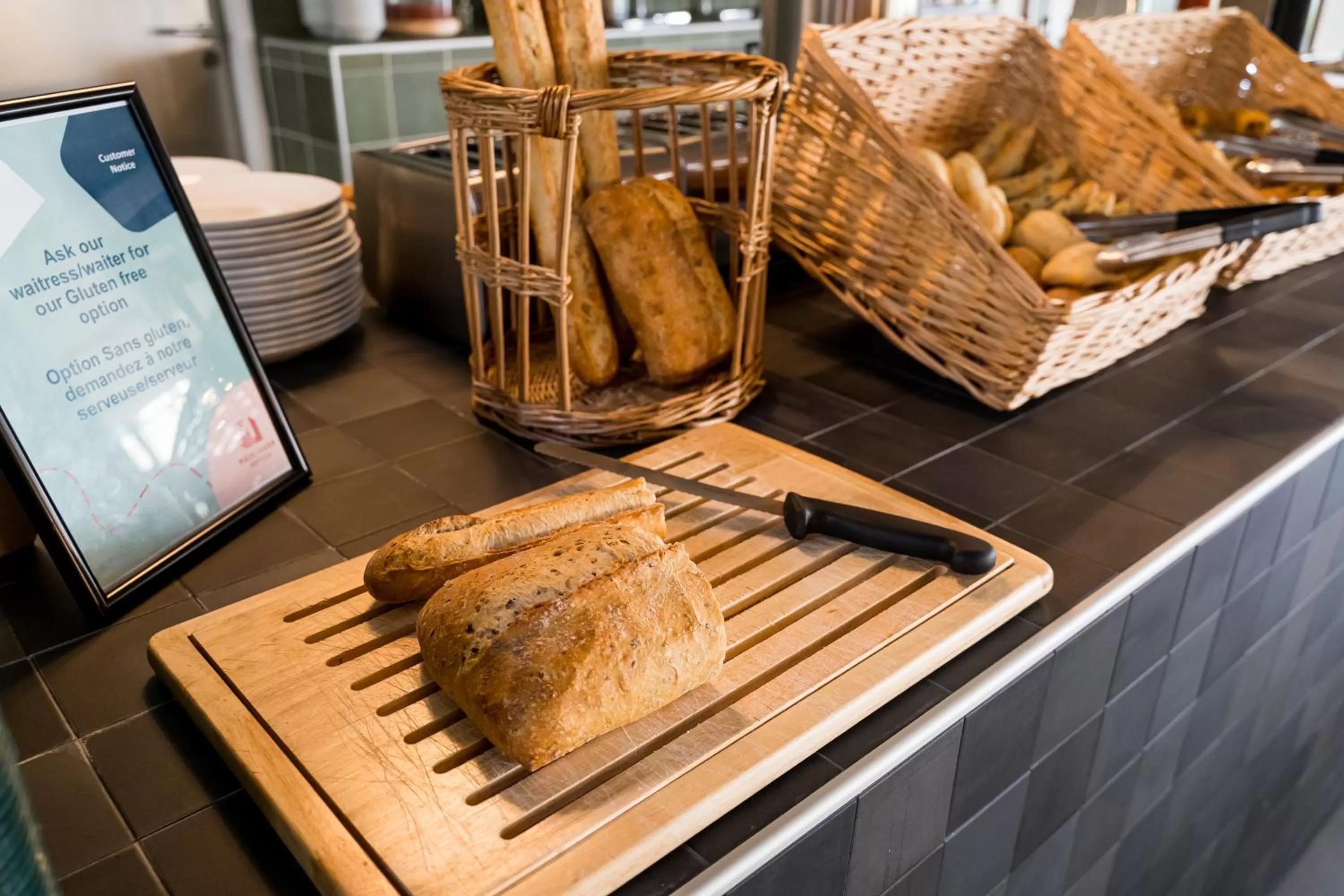 Breakfast, Food in MEININGER Marseille Centre la Joliette