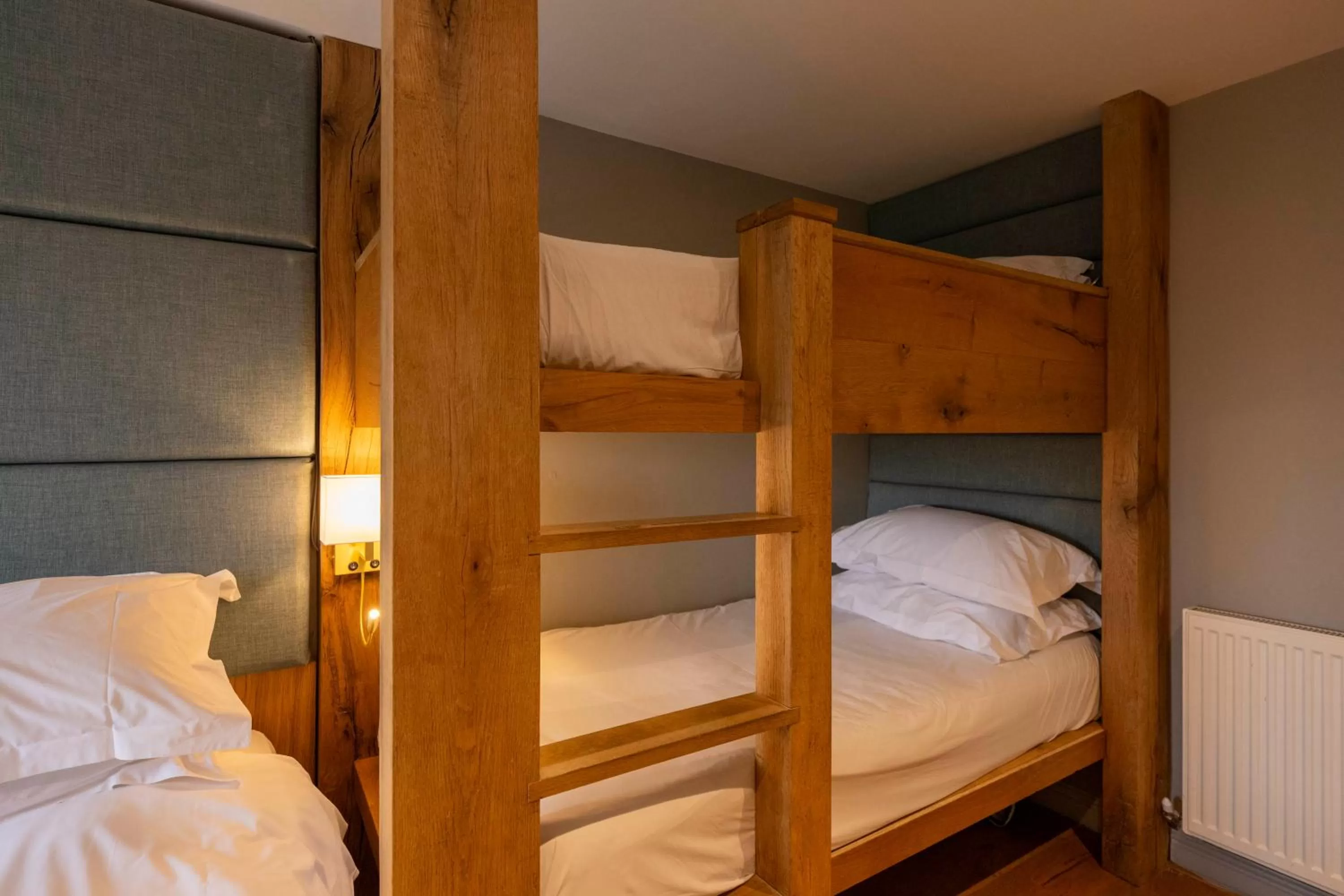 Bedroom, Bed in The Tan Hill Inn