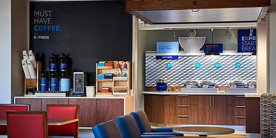 Breakfast in Holiday Inn Express & Suites Heath - Newark by IHG