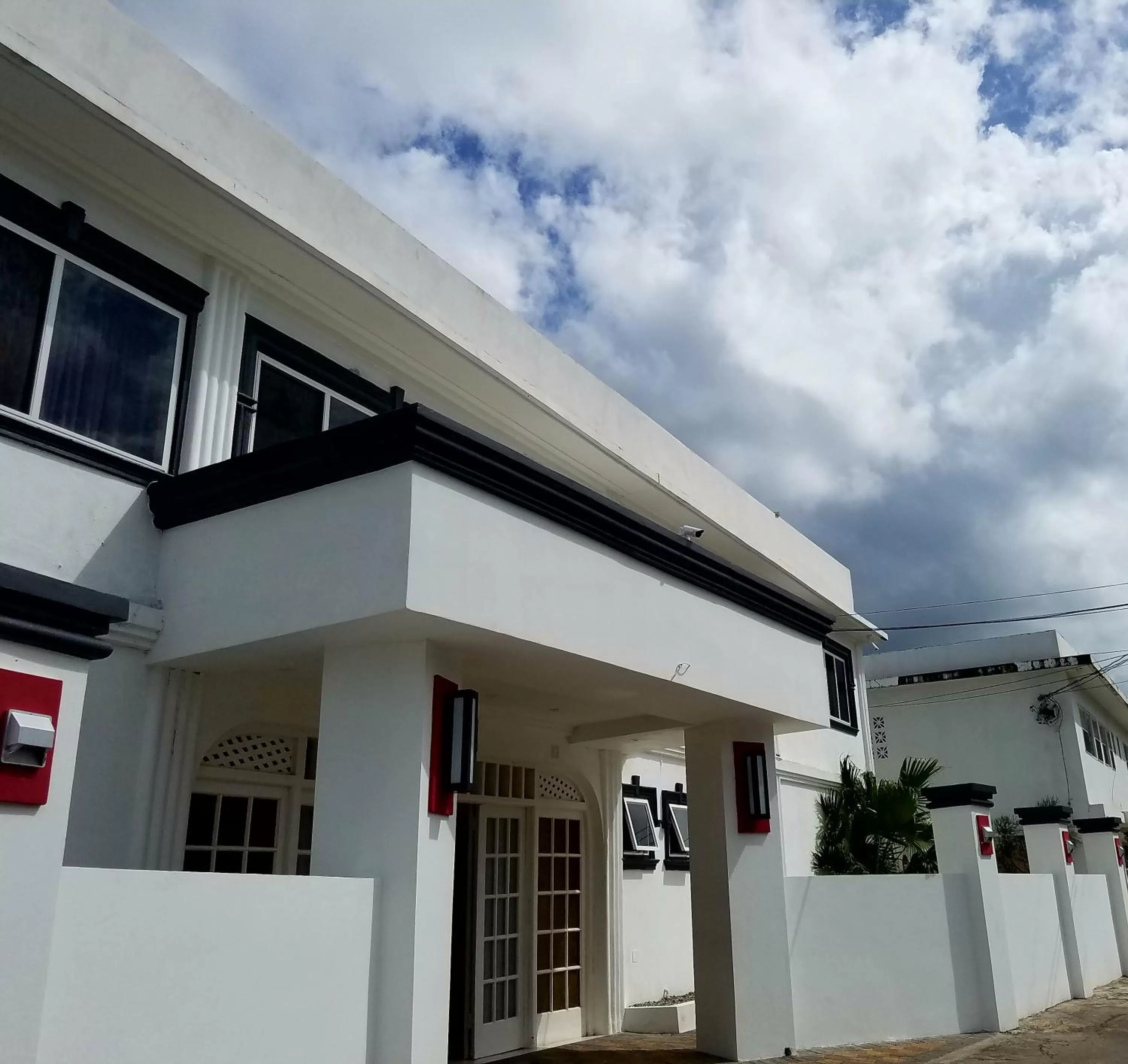 Facade/entrance in Hotel Tim Bamboo