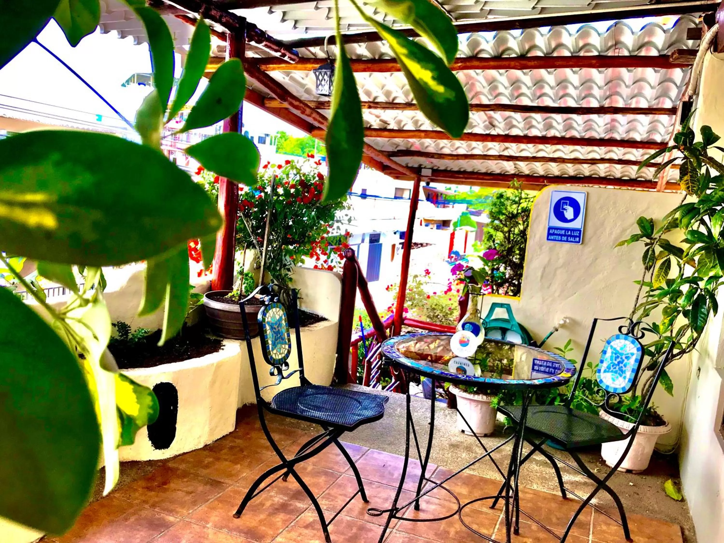Patio in Casa del Lago Lodging House