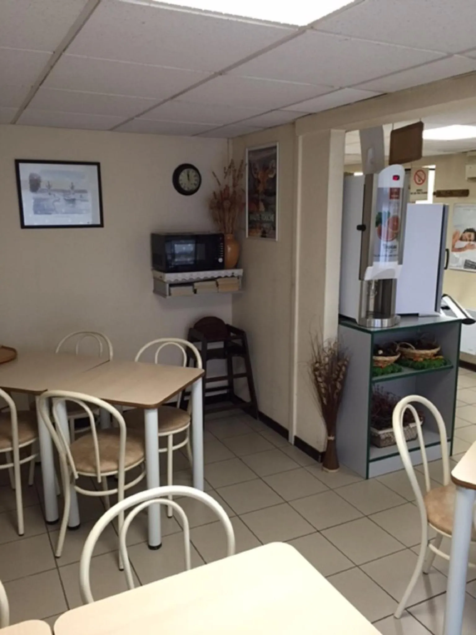 Restaurant/places to eat in Premiere Classe Orleans Nord - Saran