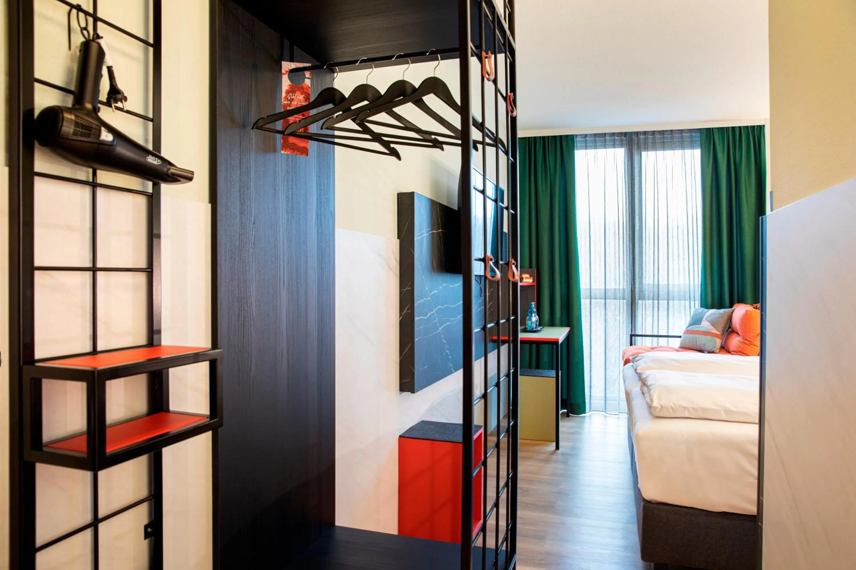 storage, Bed in ACHAT Hotel Stuttgart Airport Messe