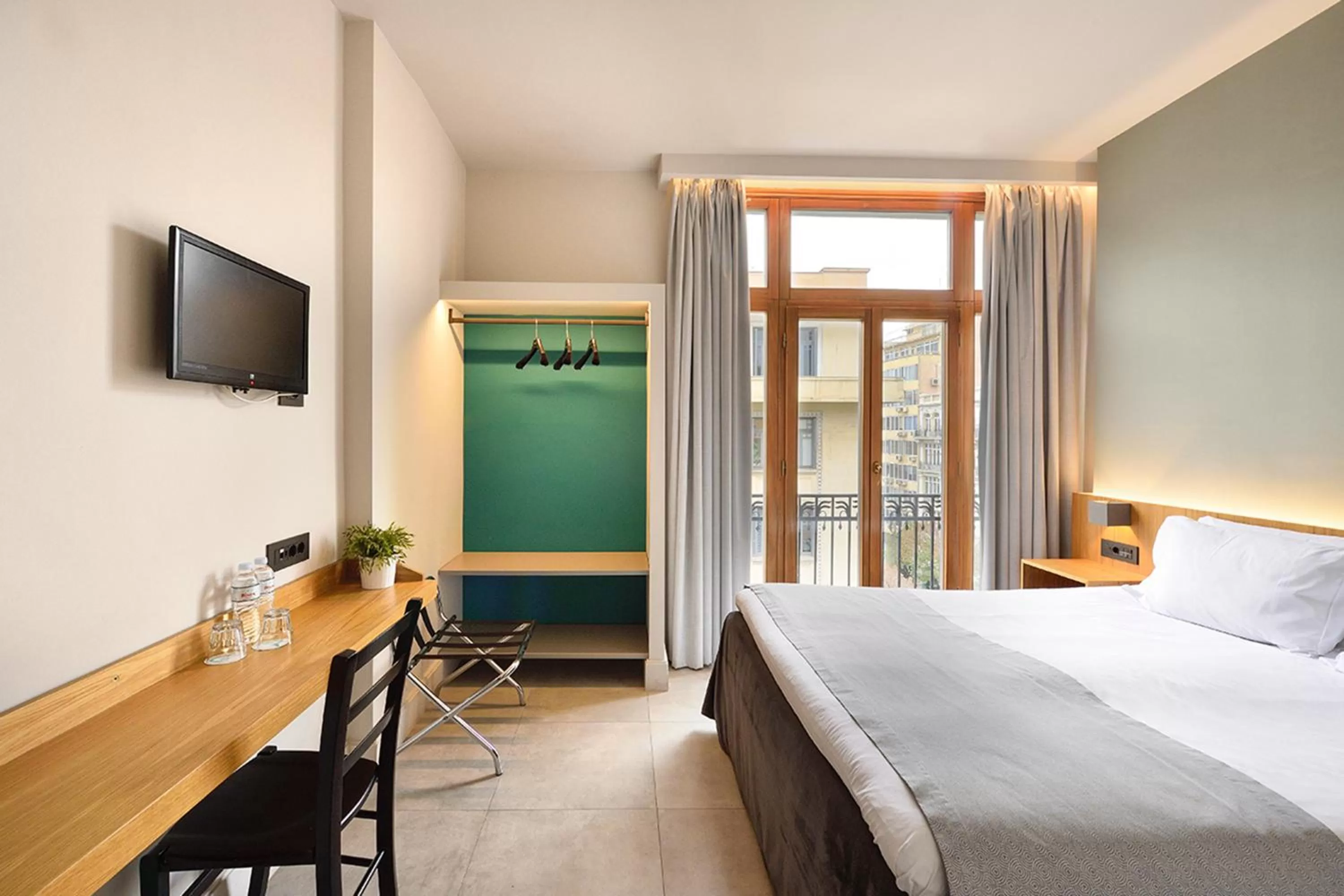 Bed in Le Palace Hotel