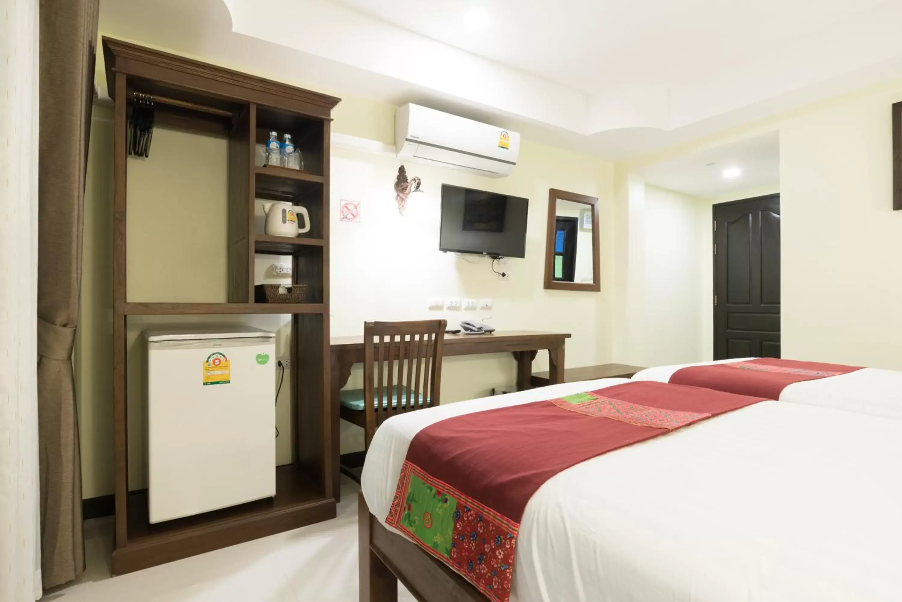 Deluxe Double or Twin Room in Riverside House Hotel Deluxe Double or Twin Room in Riverside House Hotel