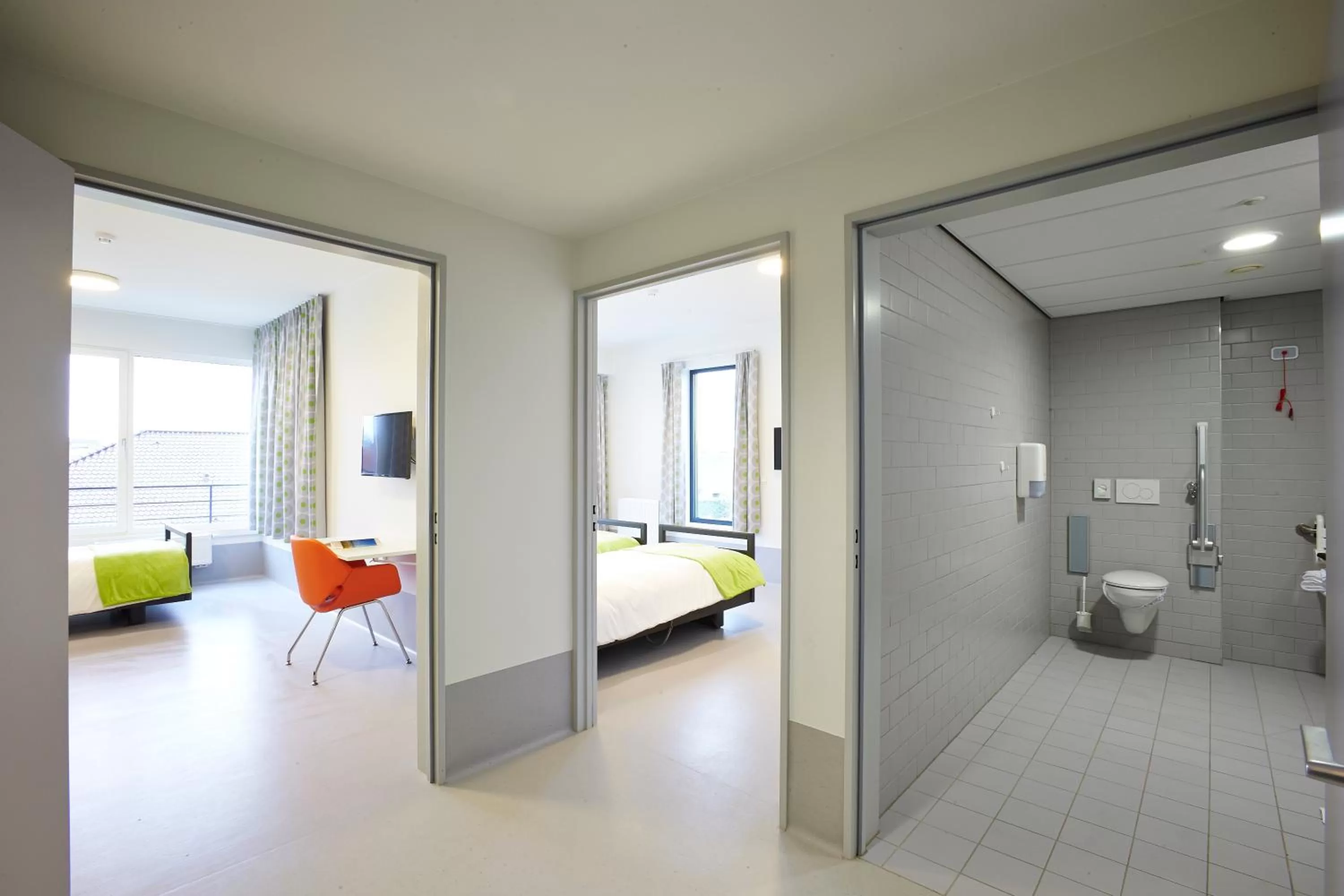 Bathroom in Hotel Middelpunt - Gratis Parking - Ontbijt inbegrepen! Nieuwjaarsbrunch 01 januari, op 31 december restaurant gesloten