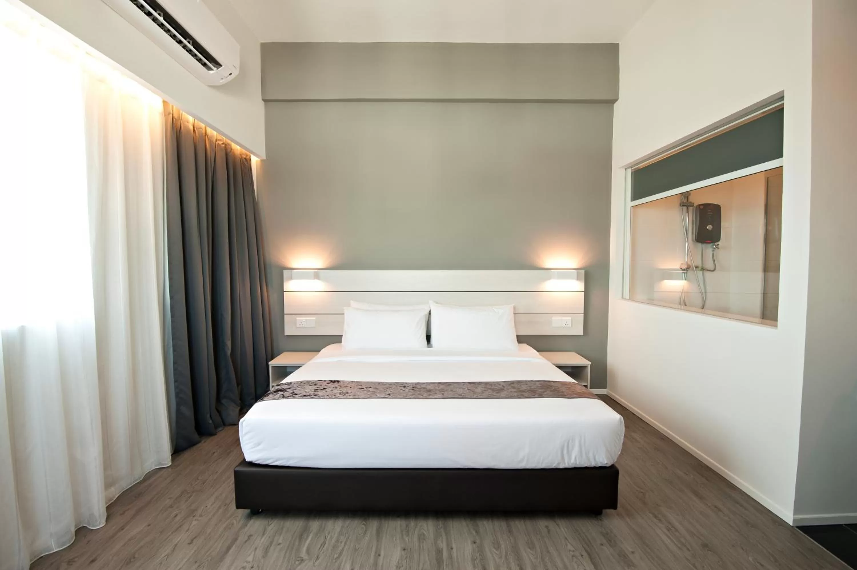 Day, Bed in Hotel Arissa