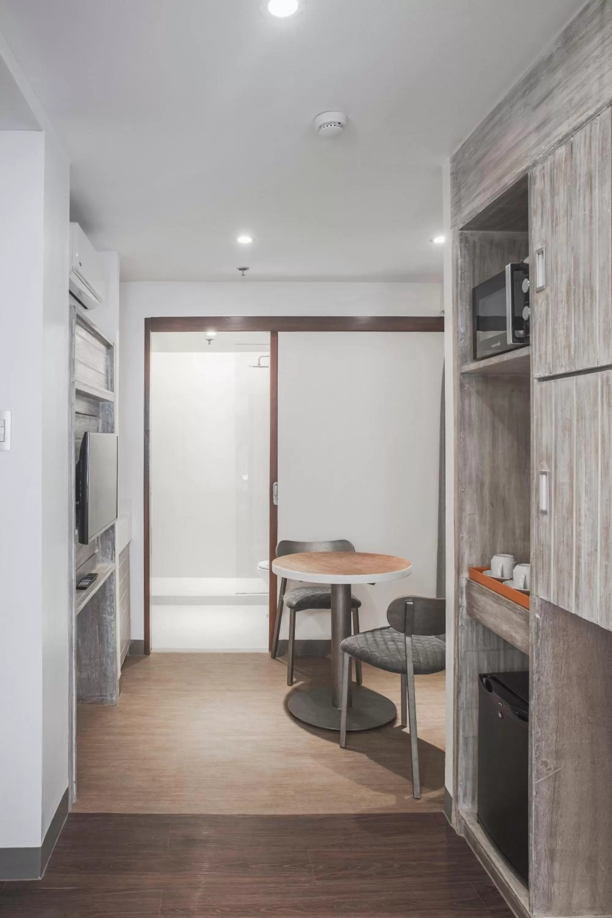 Dining area in TRYP by Wyndham Mall of Asia Manila