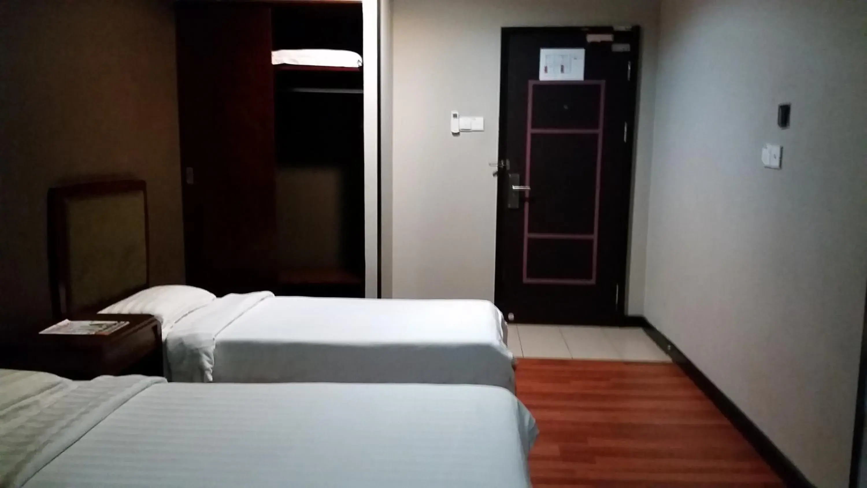 Economy Twin Room in Hotel Sadong88 Economy Twin Room in Hotel Sadong88