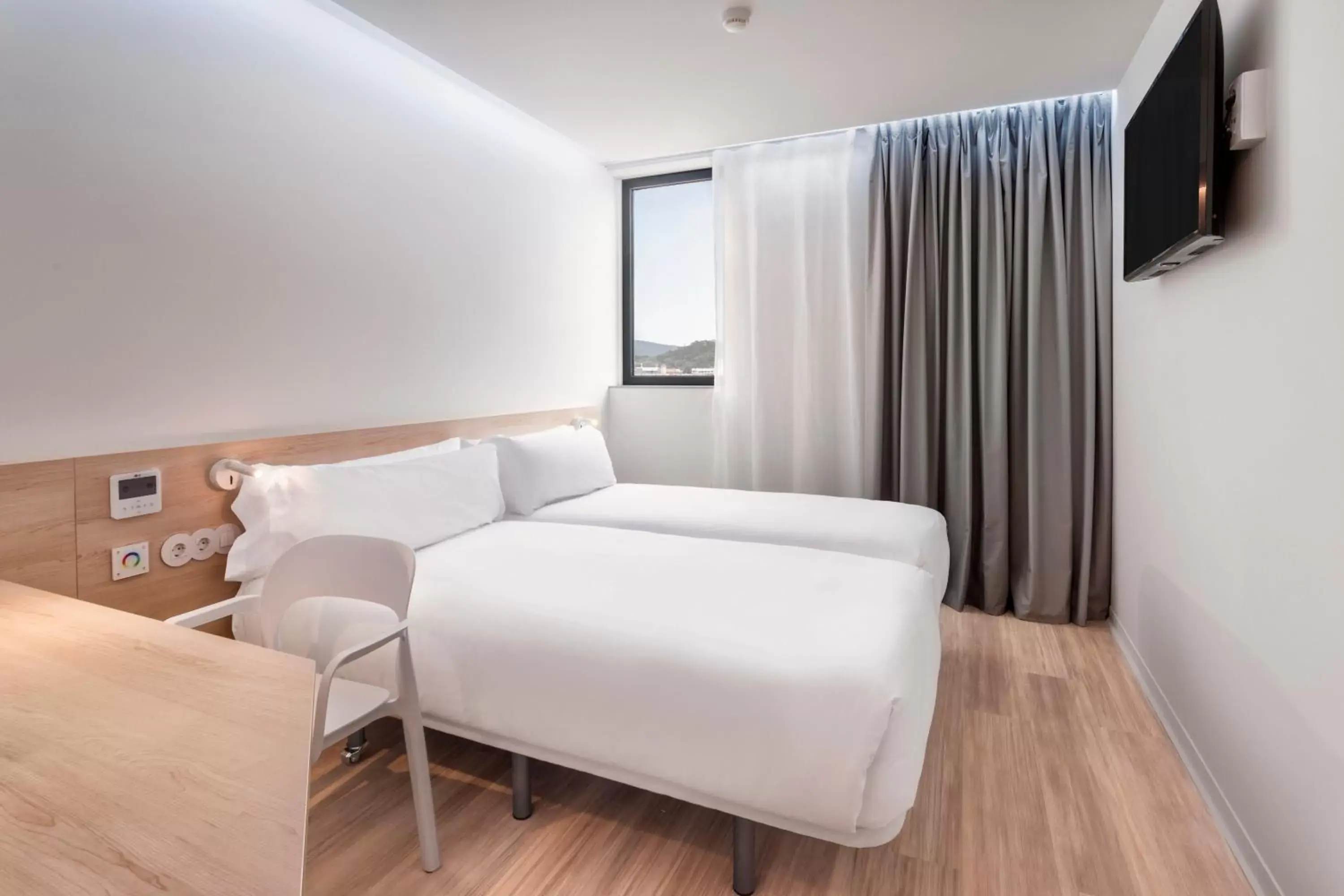 Standard Twin Room in B&B HOTEL Famalicão Standard Twin Room in B&B HOTEL Famalicão