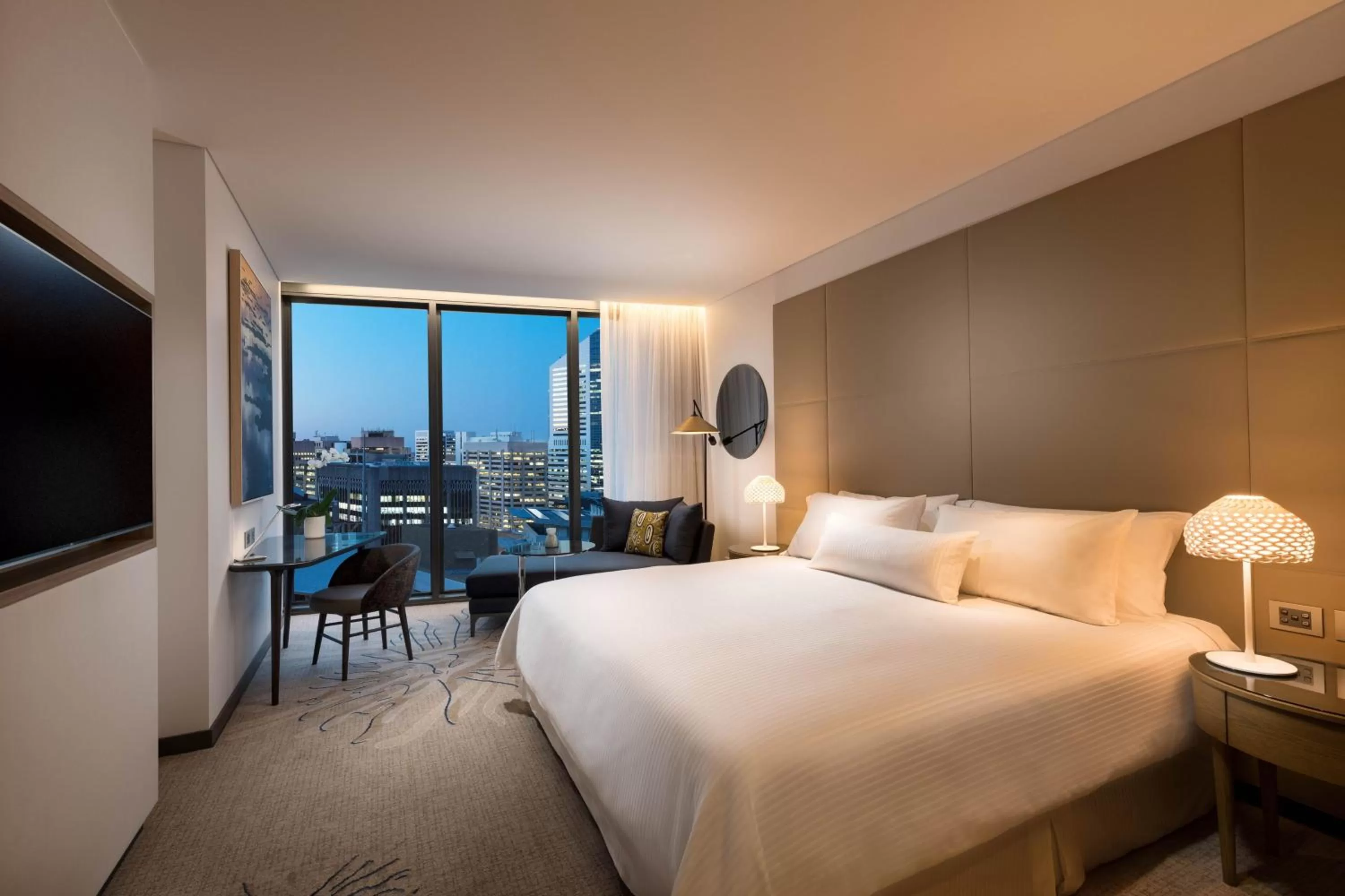 Club King Room with City View - Executive Level in The Westin Brisbane