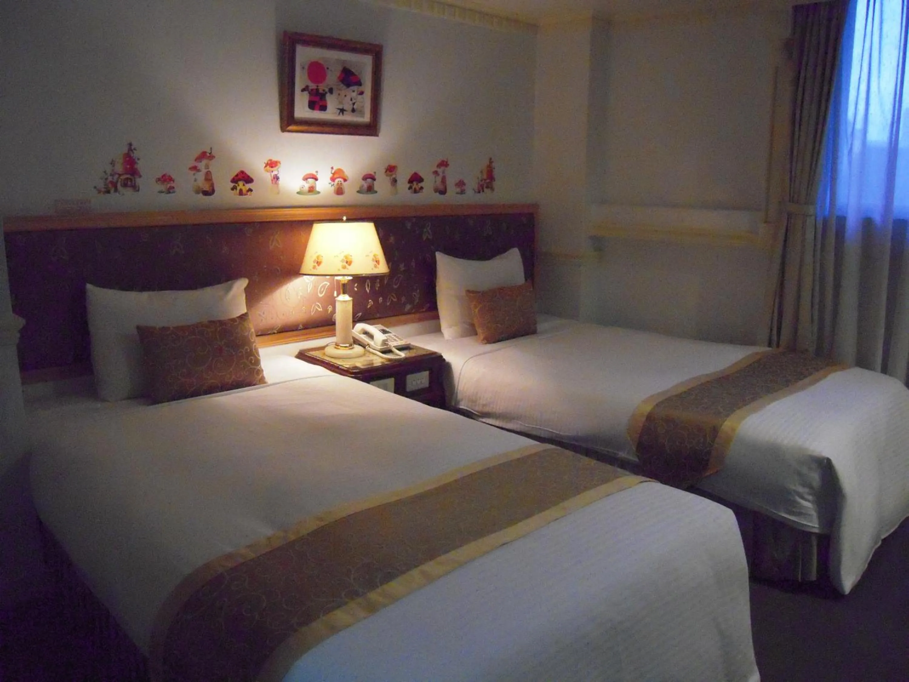 Breakfast, Bed in City Hotel