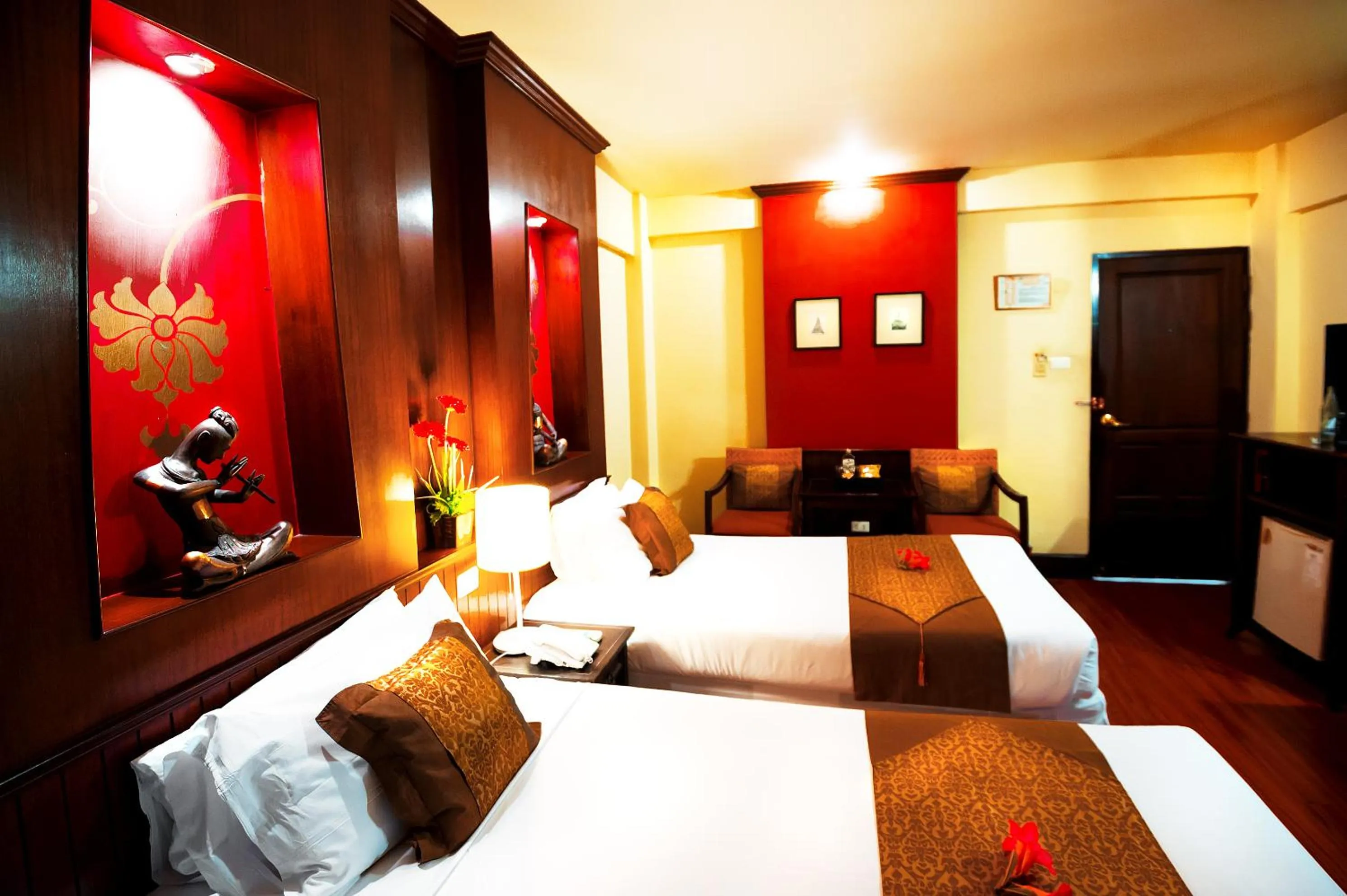 Photo of the whole room, Bed in Chiangmai Gate Hotel