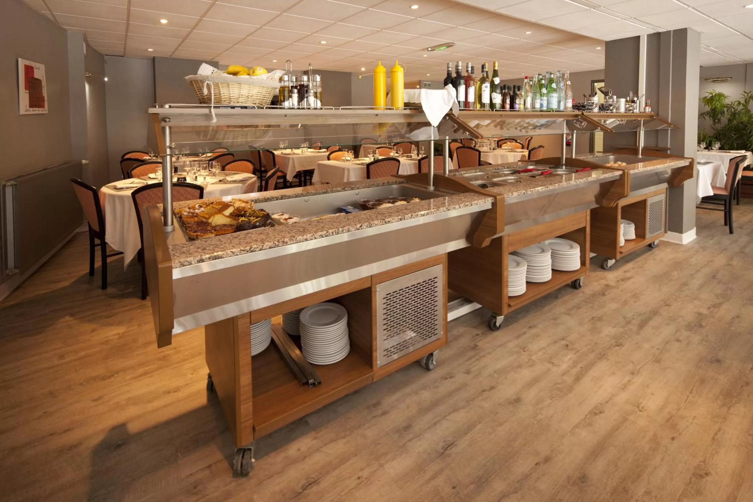 Restaurant/places to eat in Villa Mariale by Popinns