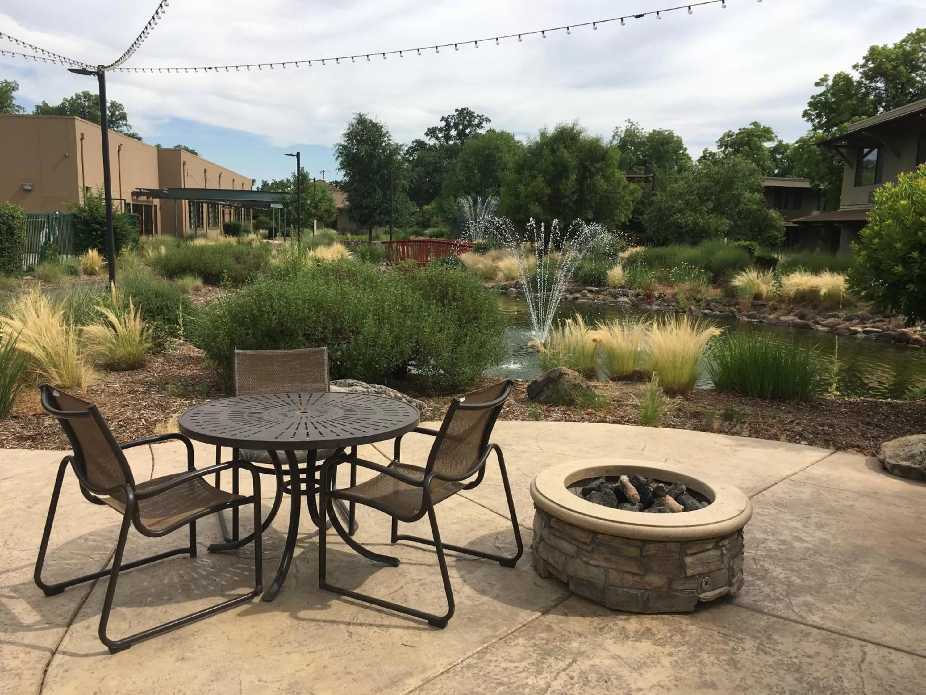 Property building in Gaia Hotel & Spa Redding, an Ascend Collection Hotel