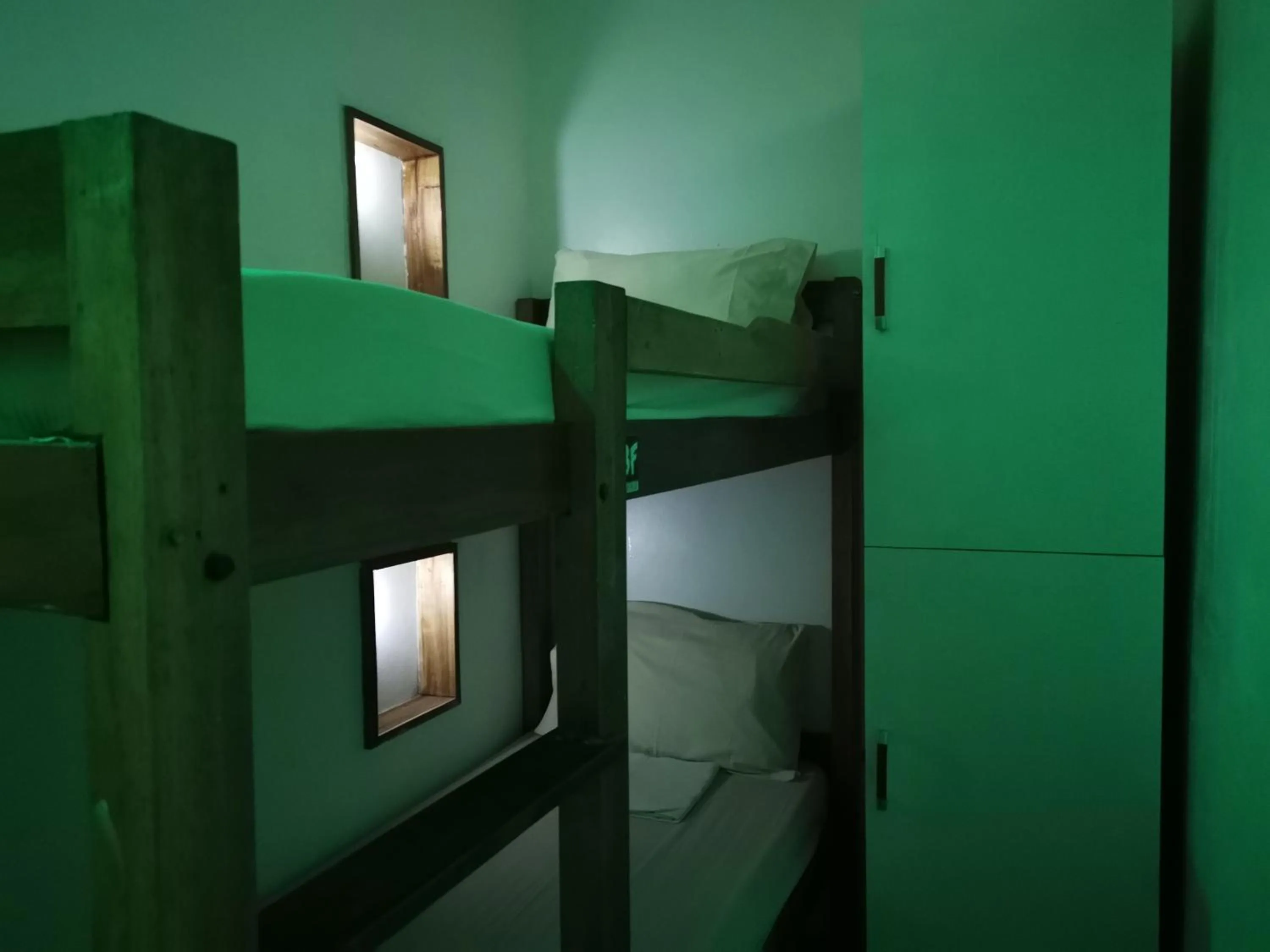 bunk bed, Bed in One Hostel - El Nido