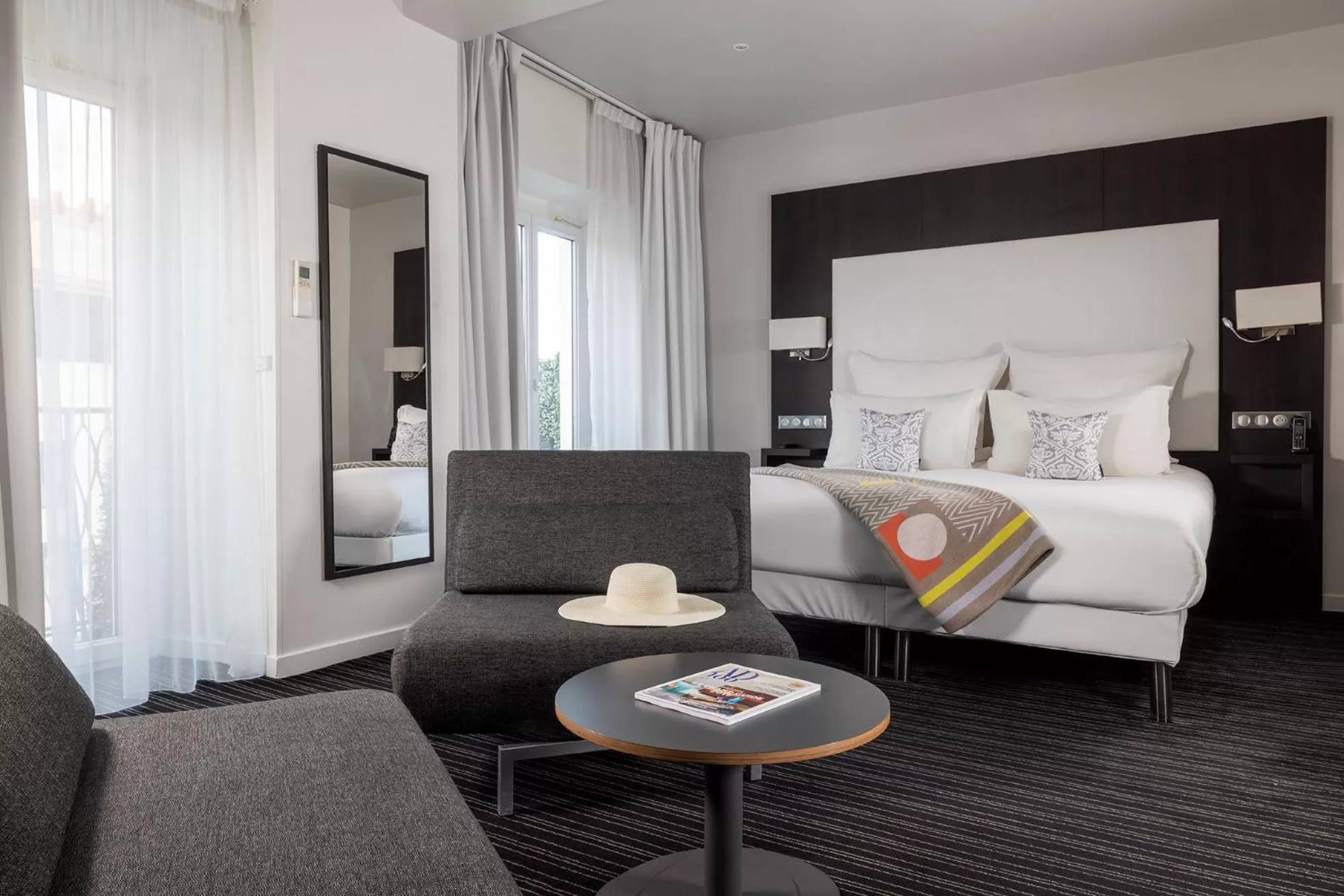 Bed in Hotel 64 Nice