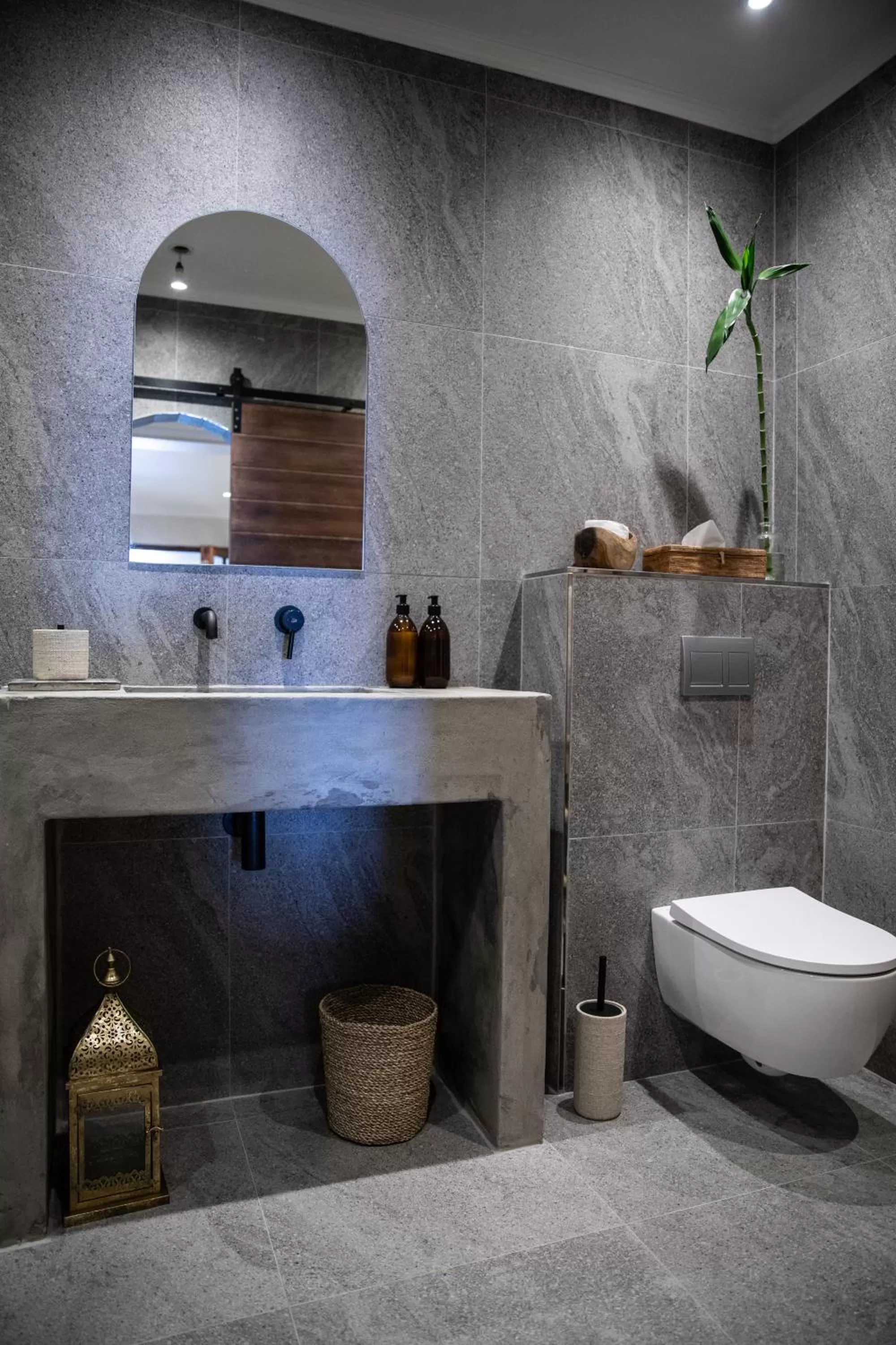 Toilet in Sea Castle Hotel Camps Bay