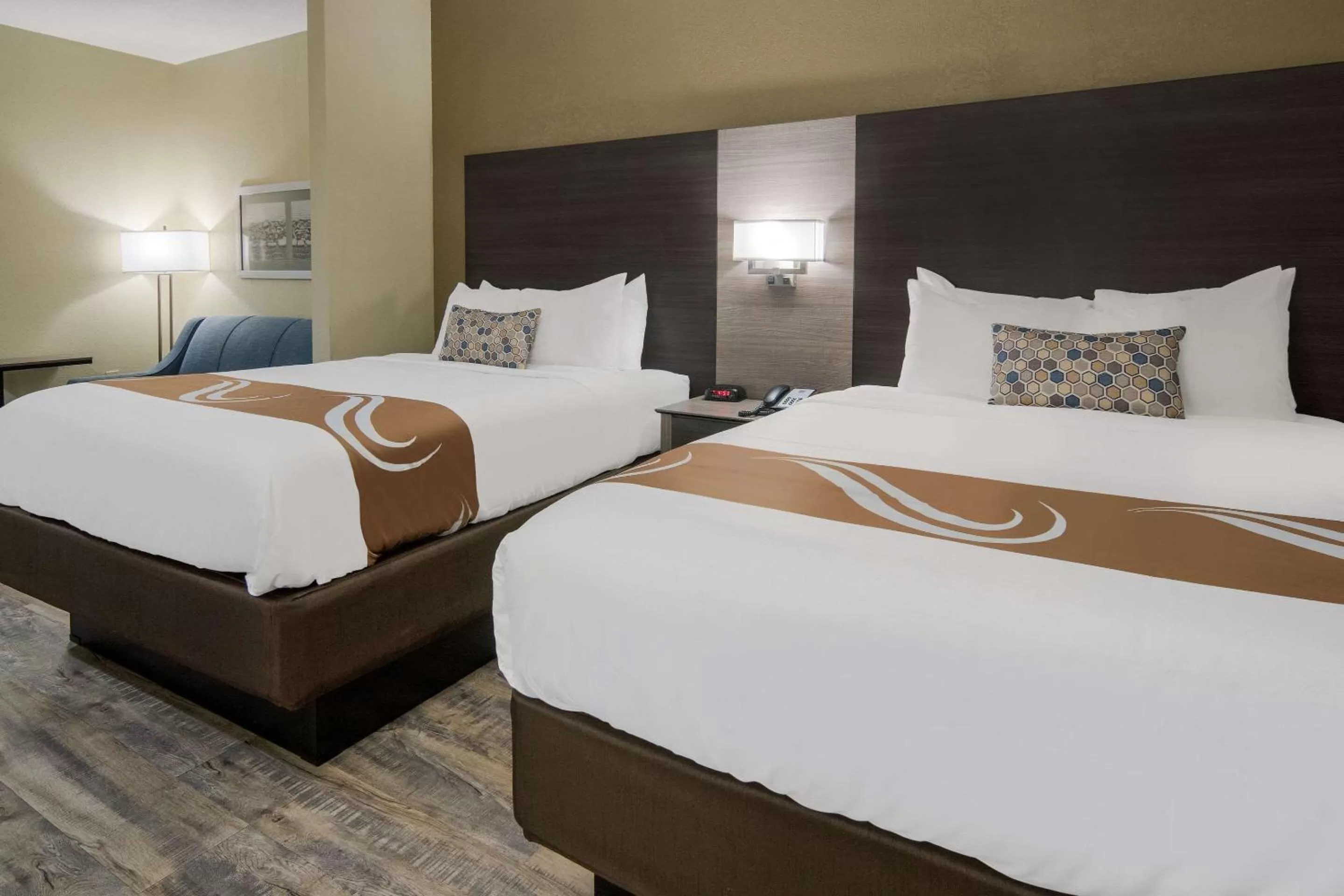Bedroom, Bed in Quality Inn & Suites Roanoke - Fort Worth North