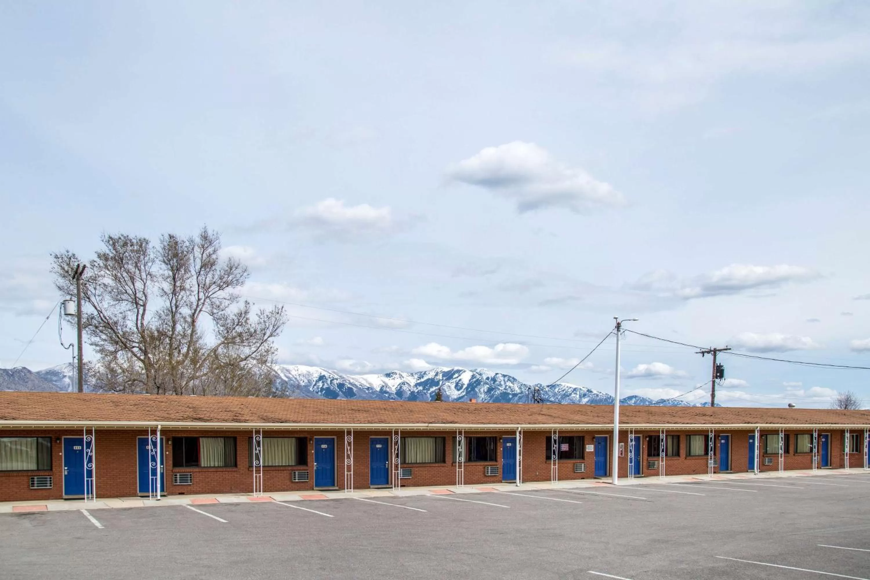 Property building in Motel 6 Tremonton, Utah
