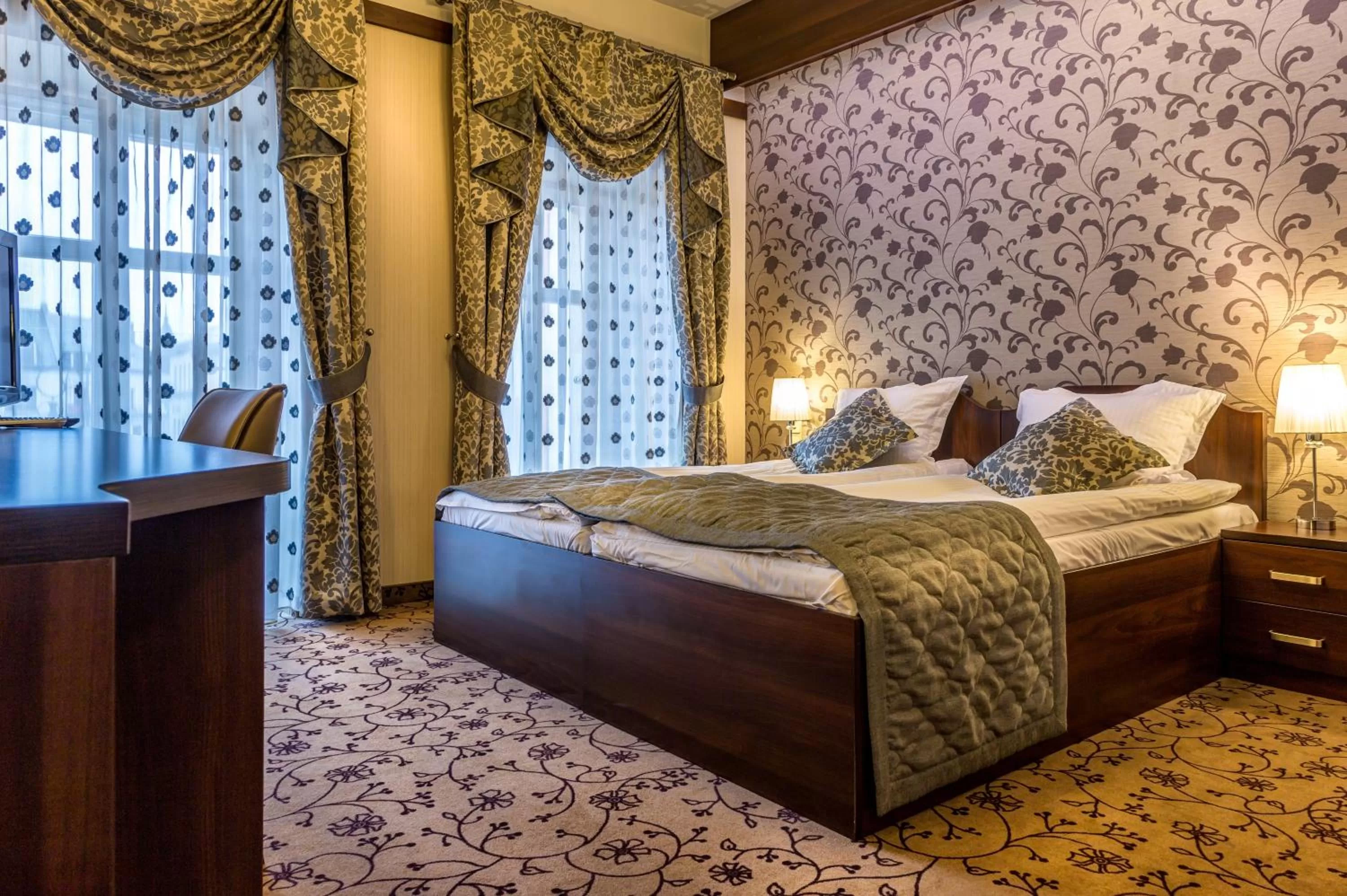 Bed in Hotel-Restauracja Platan