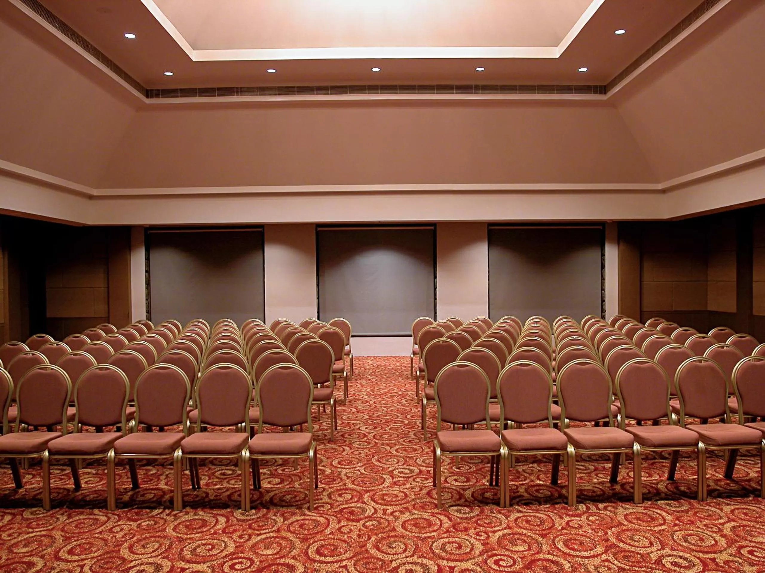 Business facilities in Taj Green Cove Resort and Spa Kovalam