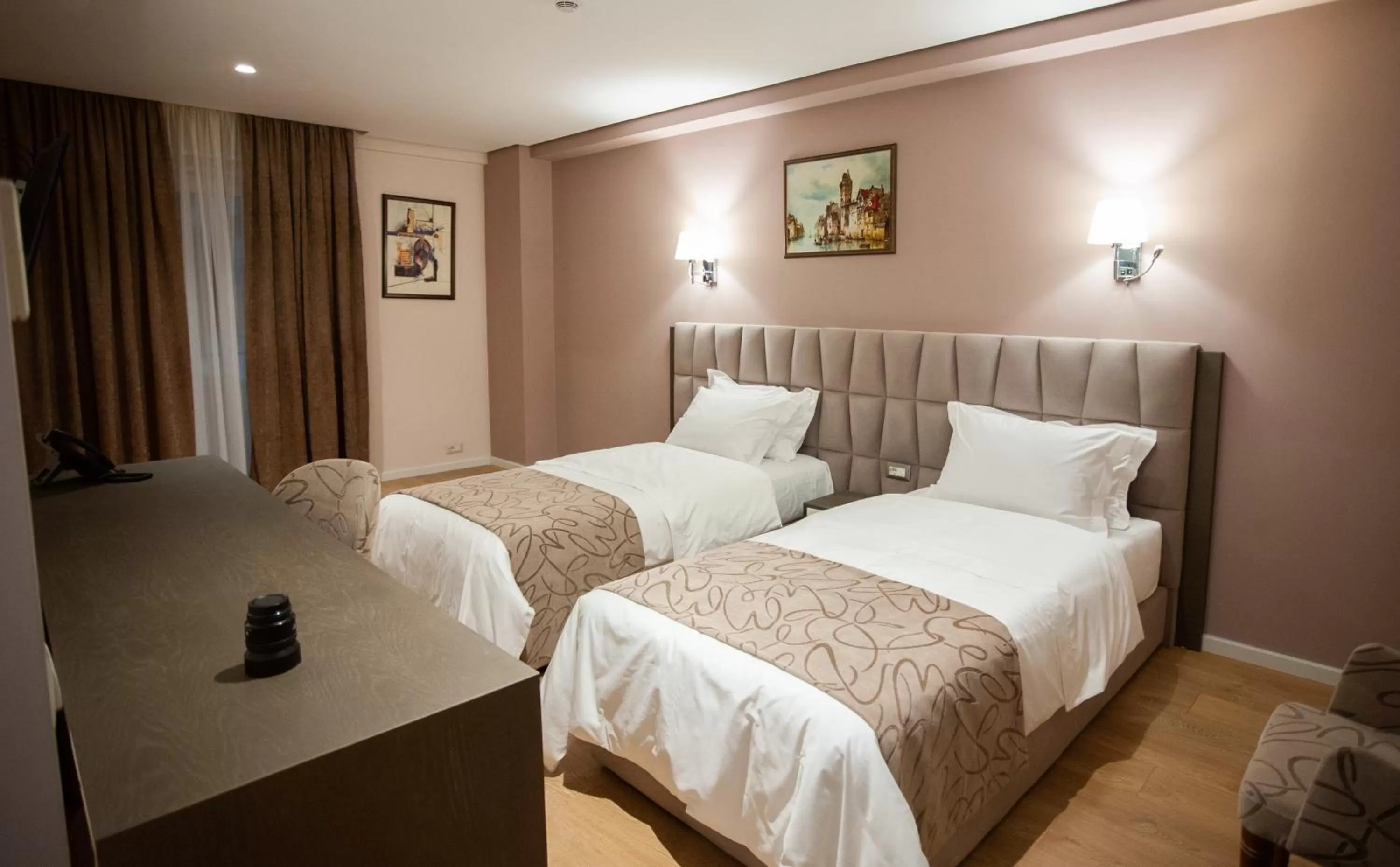 Bed in Doanesia Premium Hotel & Spa